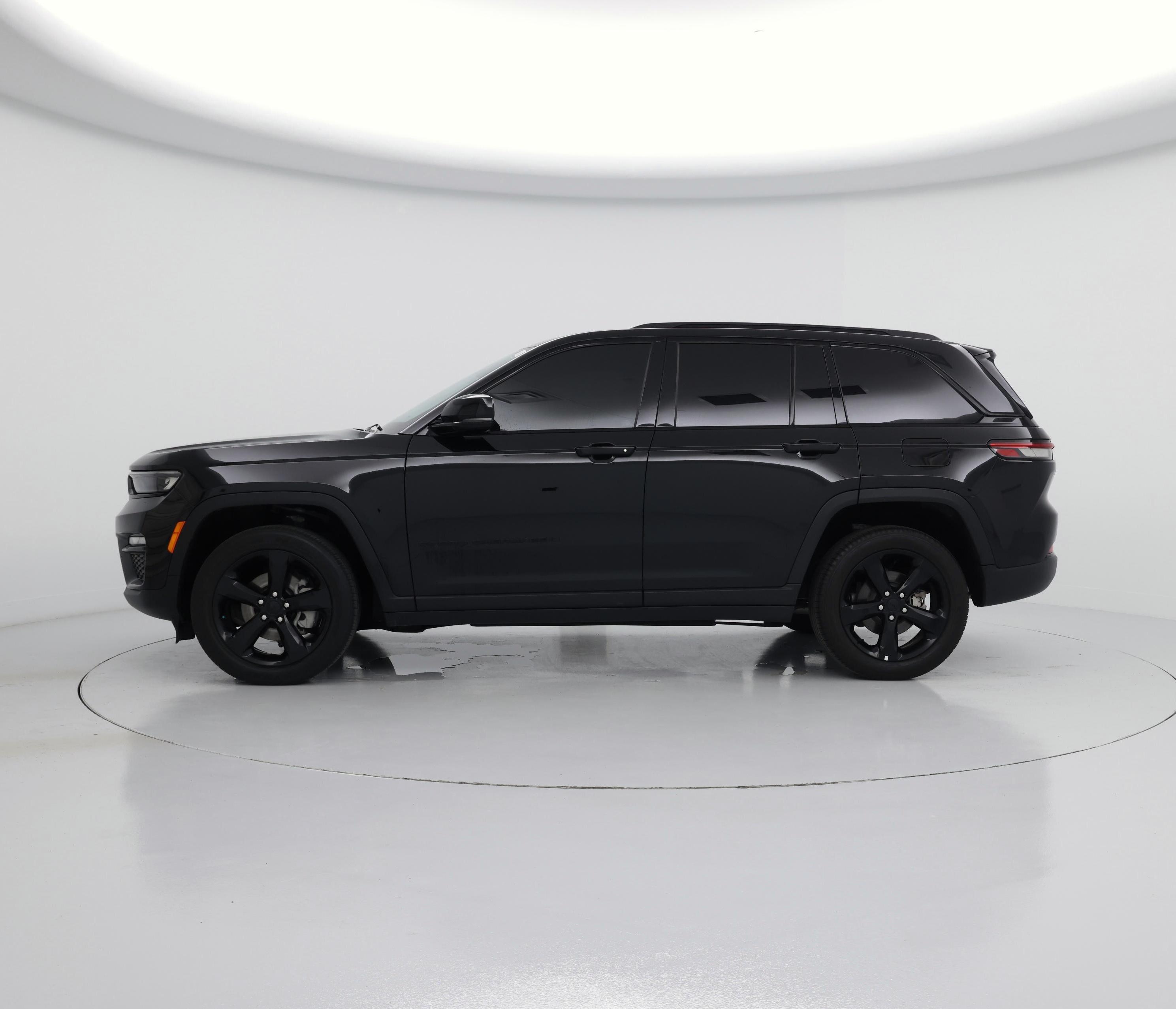 Thumbnail: 2025 Jeep Grand Cherokee - 3