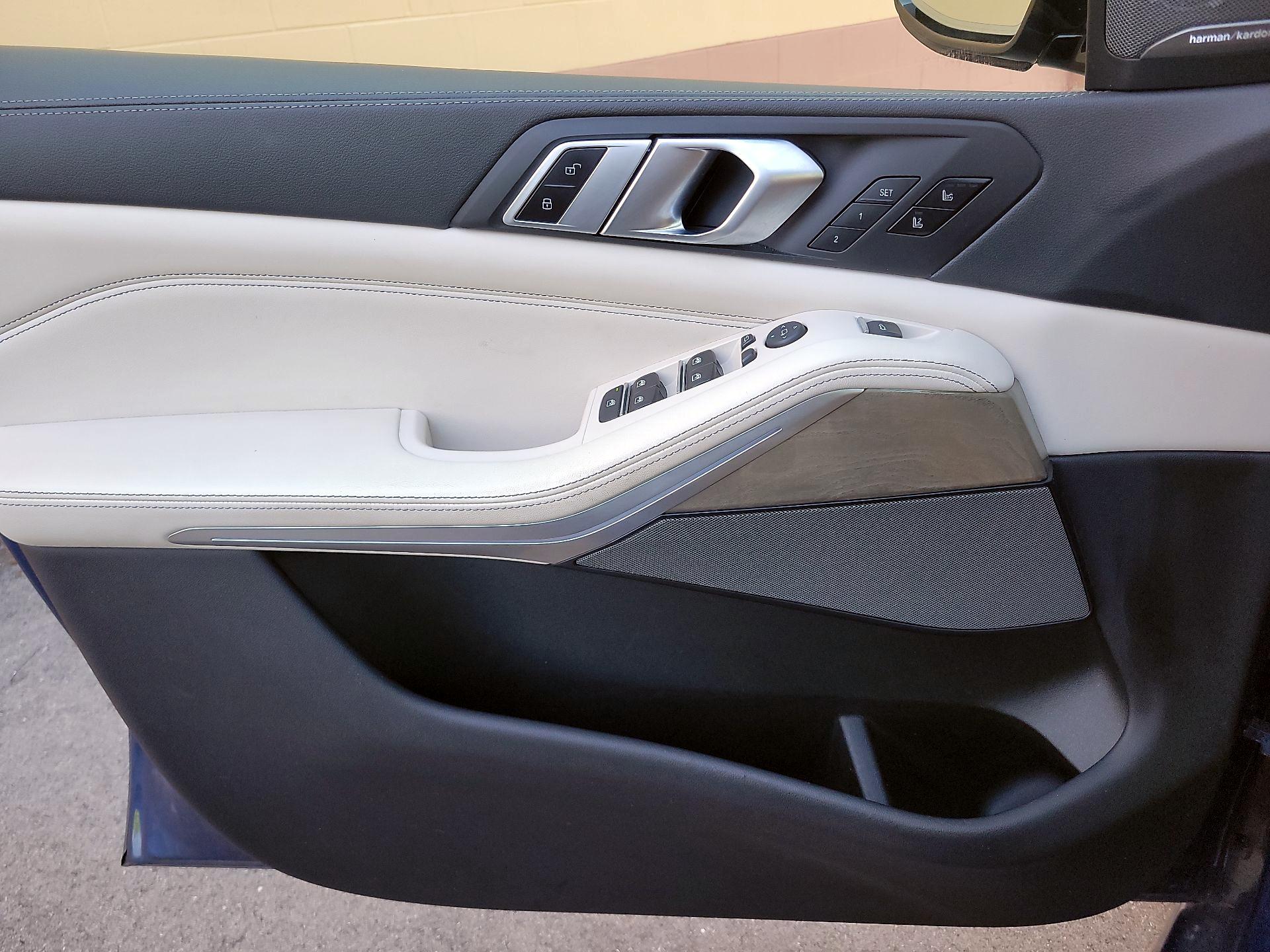 Thumbnail: 2020 BMW X5 - 10