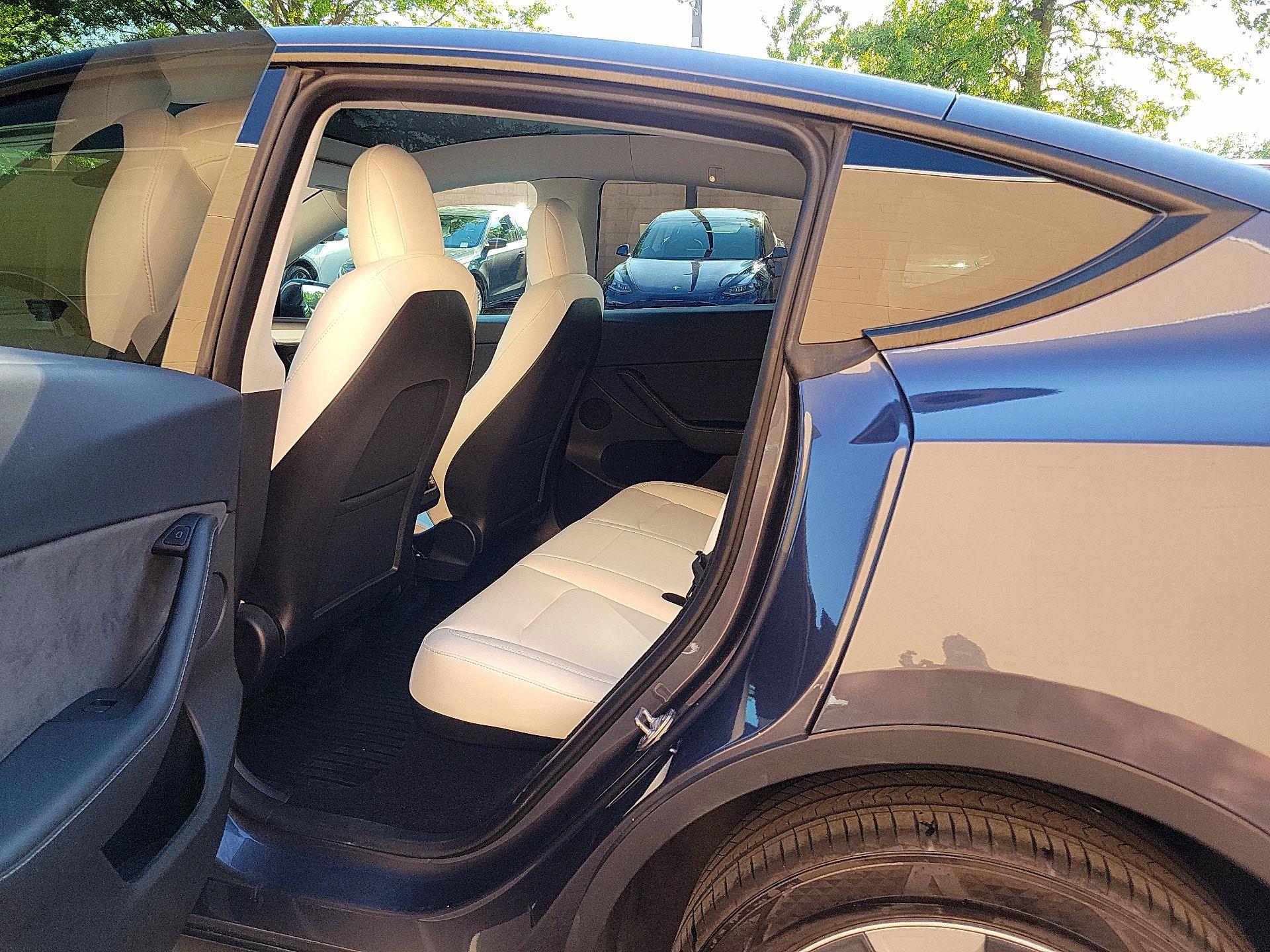 Thumbnail: 2023 Tesla Model Y - 18