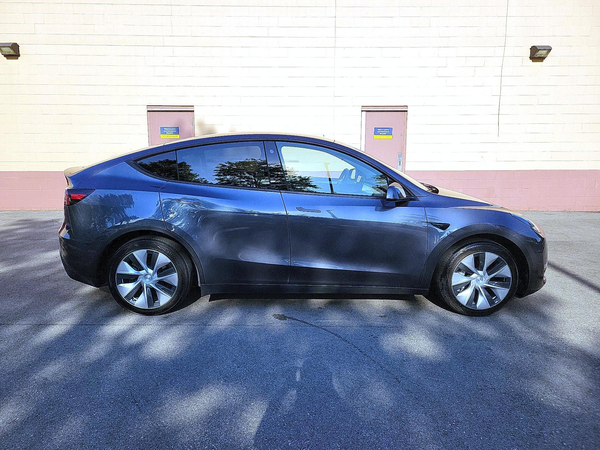 Thumbnail: 2023 Tesla Model Y - 4