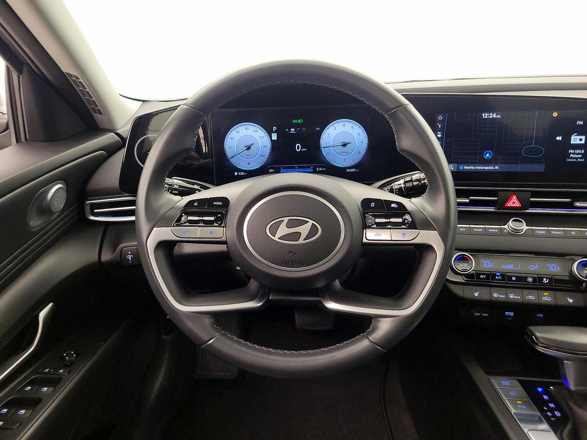 Thumbnail: 2024 Hyundai Elantra - 10
