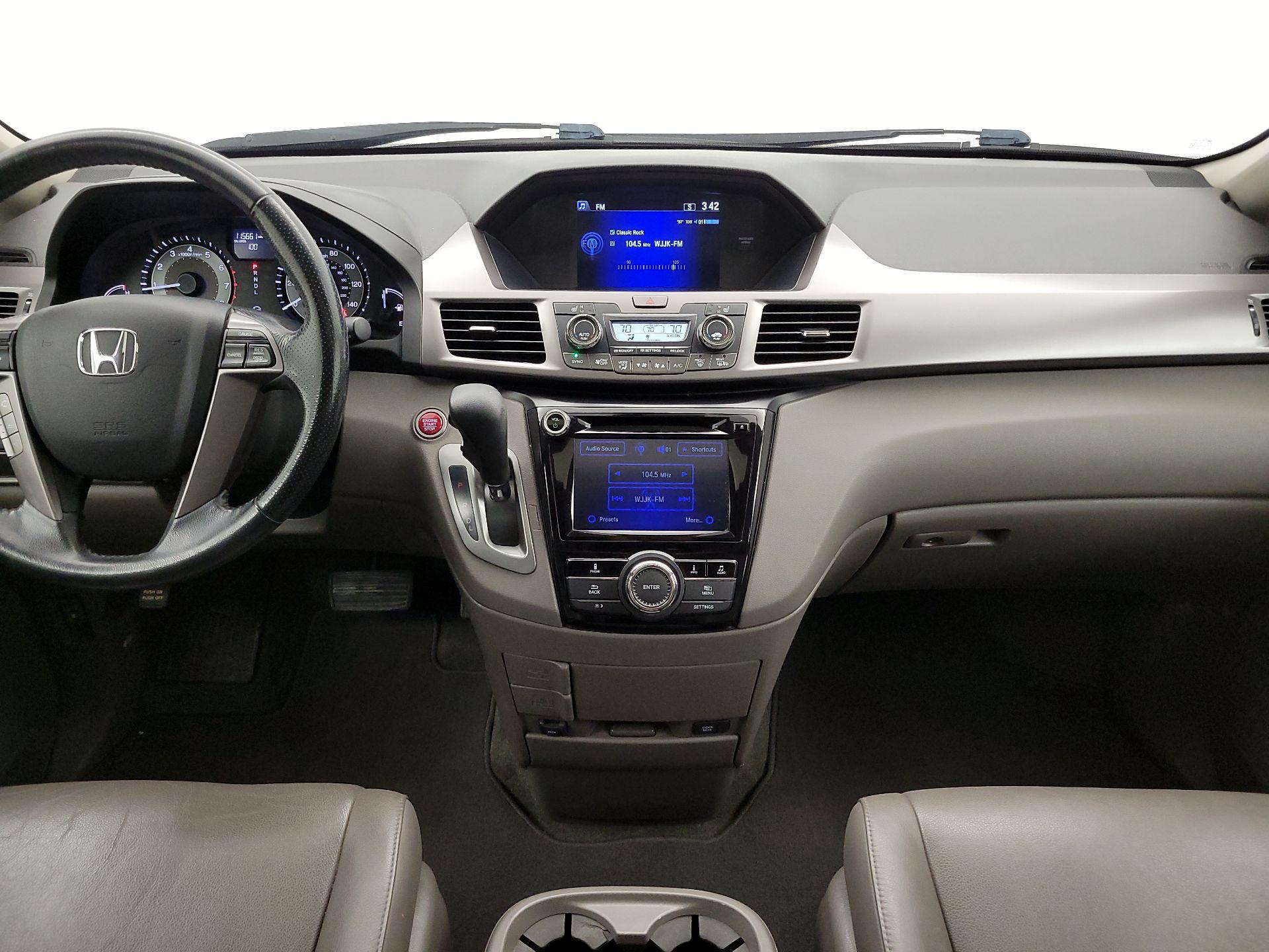 Thumbnail: 2015 Honda Odyssey - 9
