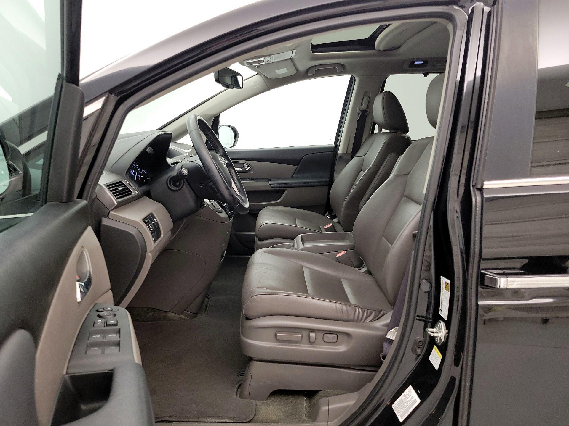 Thumbnail: 2015 Honda Odyssey - 11