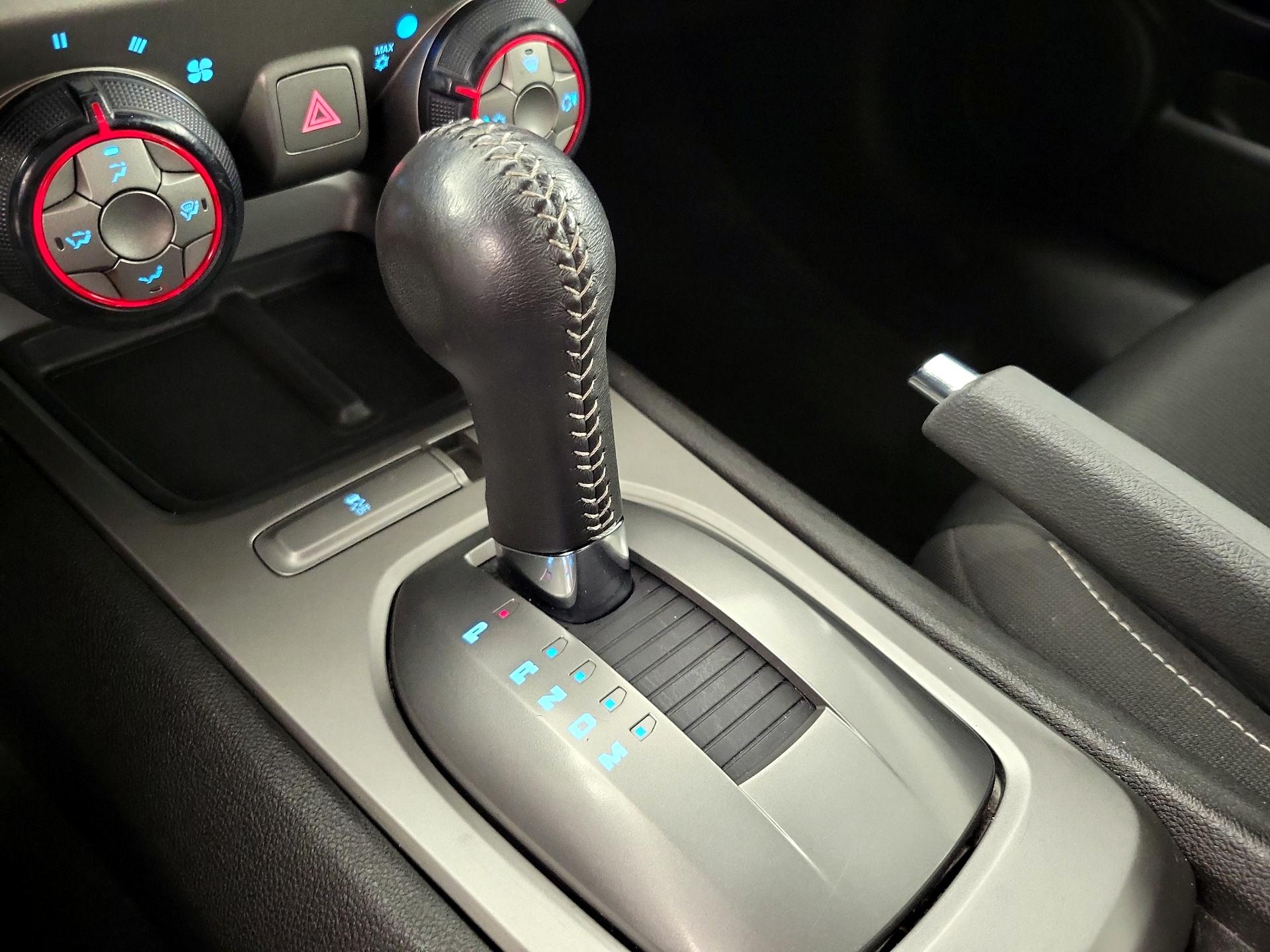 Thumbnail: 2015 Chevrolet Camaro - 17