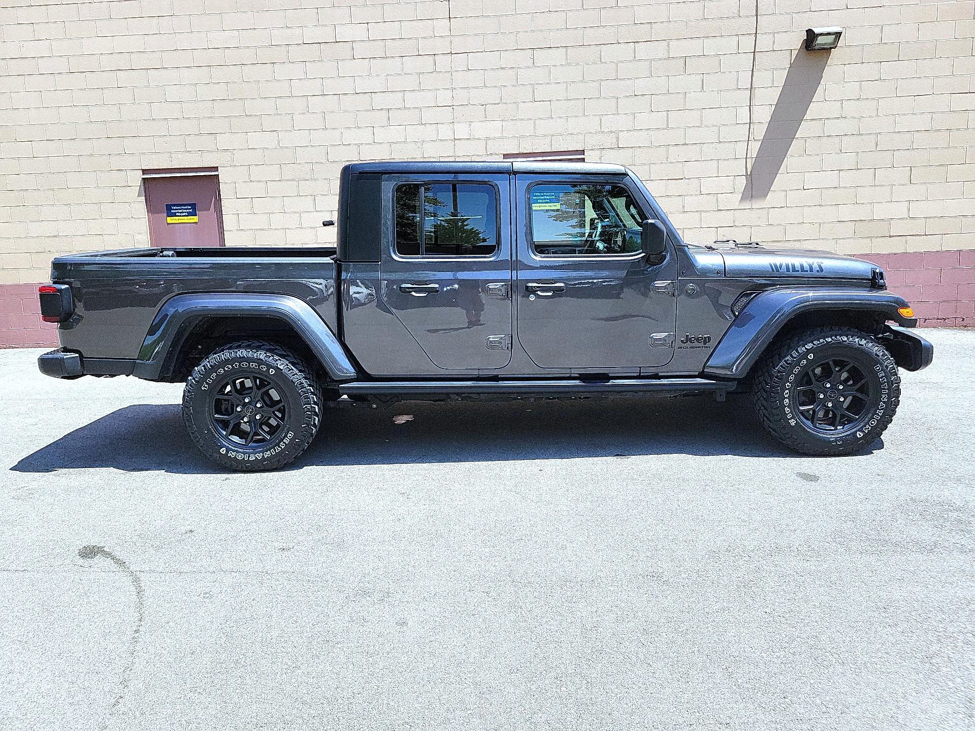 Thumbnail: 2024 Jeep Gladiator - 4