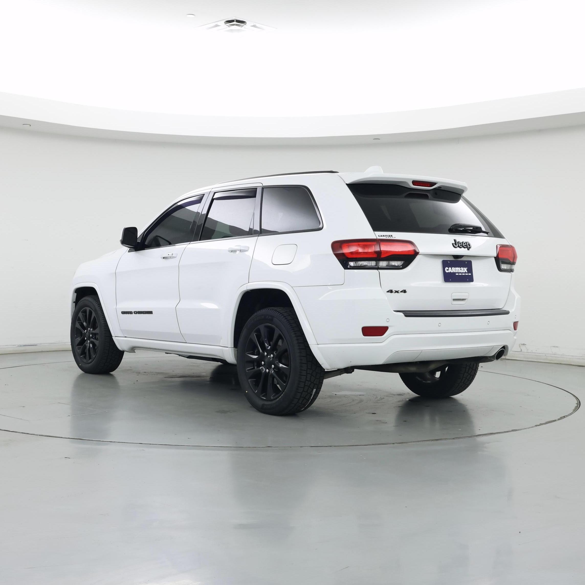 Thumbnail: 2019 Jeep Grand Cherokee - 2