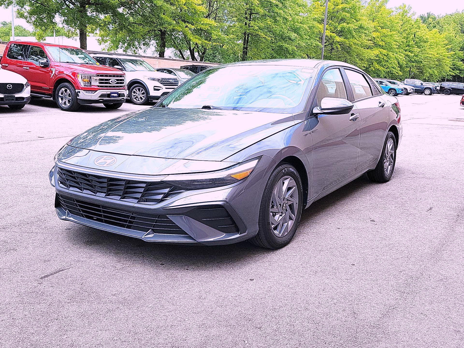 Thumbnail: 2024 Hyundai Elantra - 3