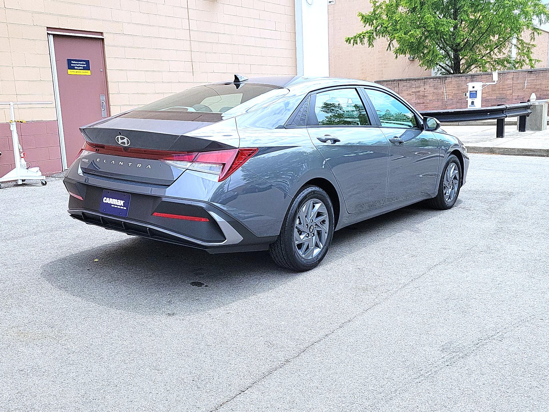 Thumbnail: 2024 Hyundai Elantra - 5