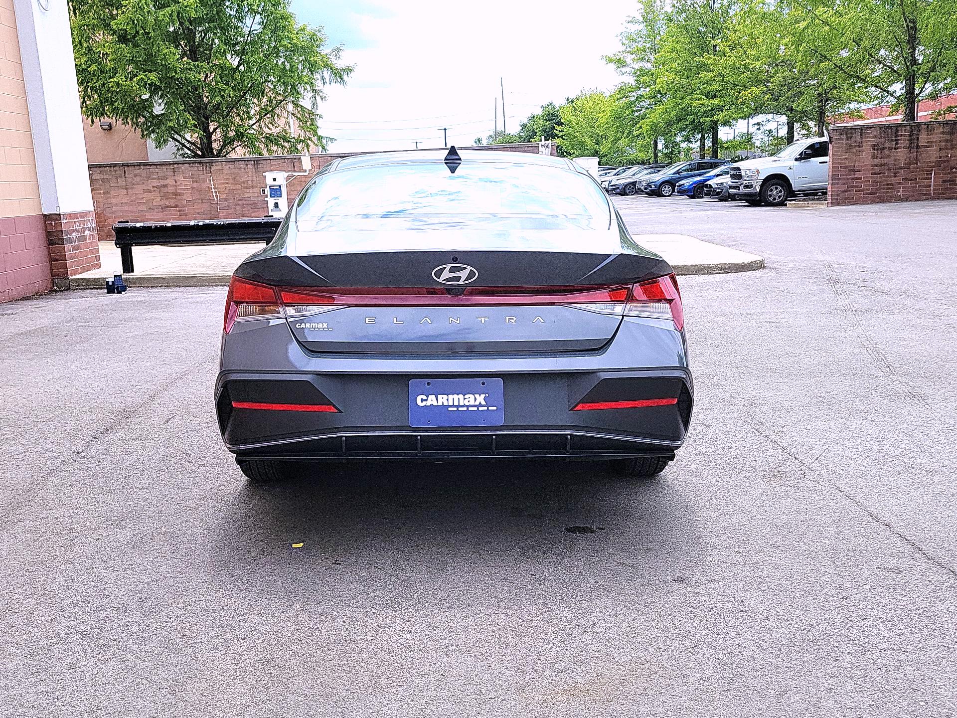 Thumbnail: 2024 Hyundai Elantra - 6