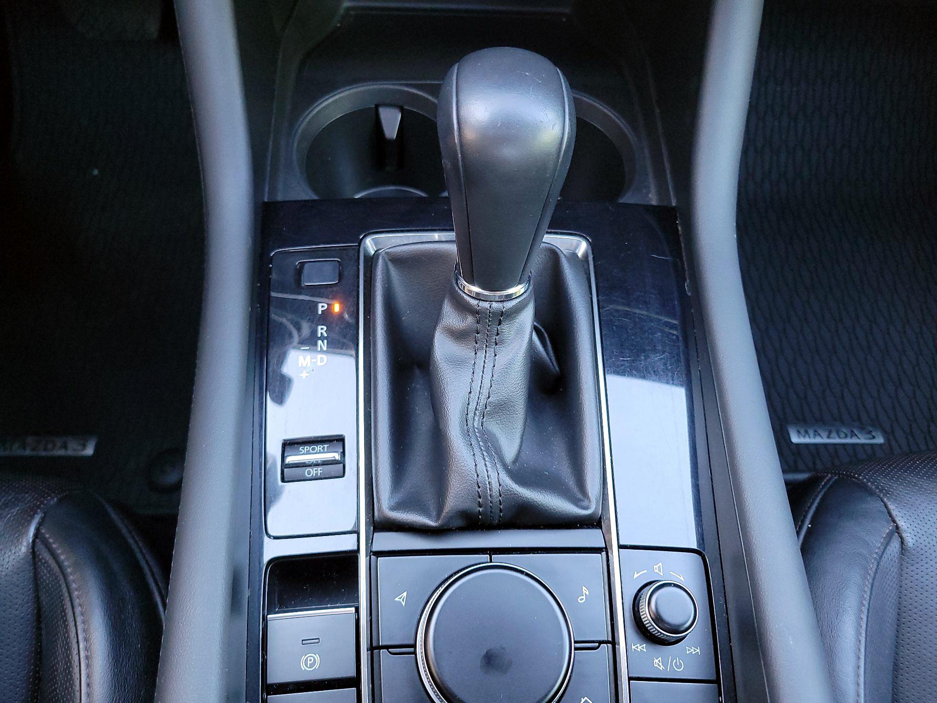 Thumbnail: 2021 Mazda Mazda3 - 16