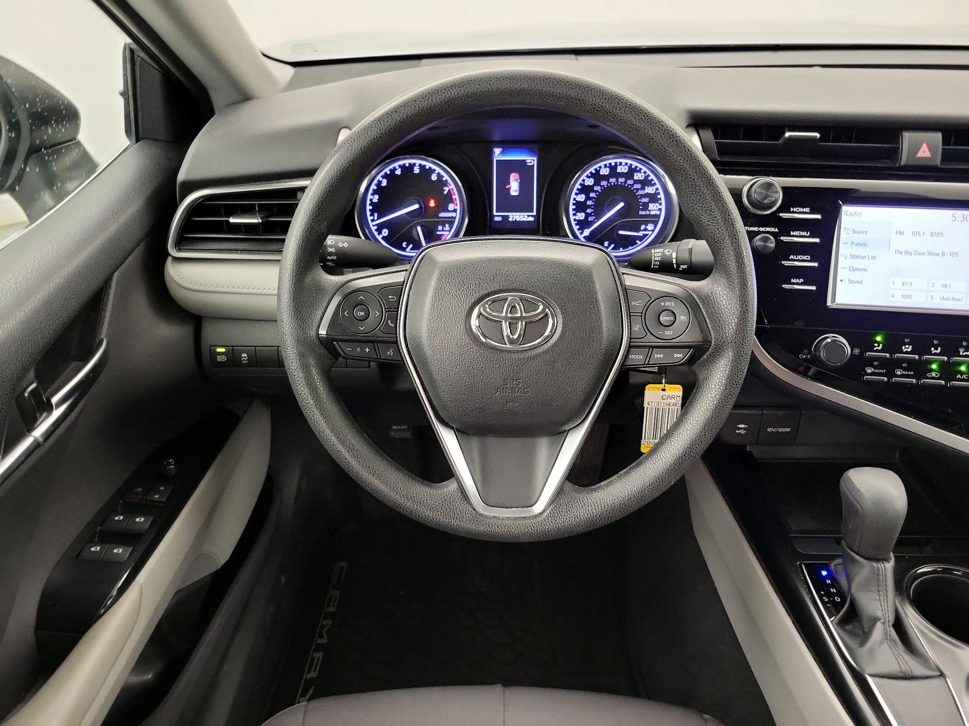 Thumbnail: 2019 Toyota Camry - 10