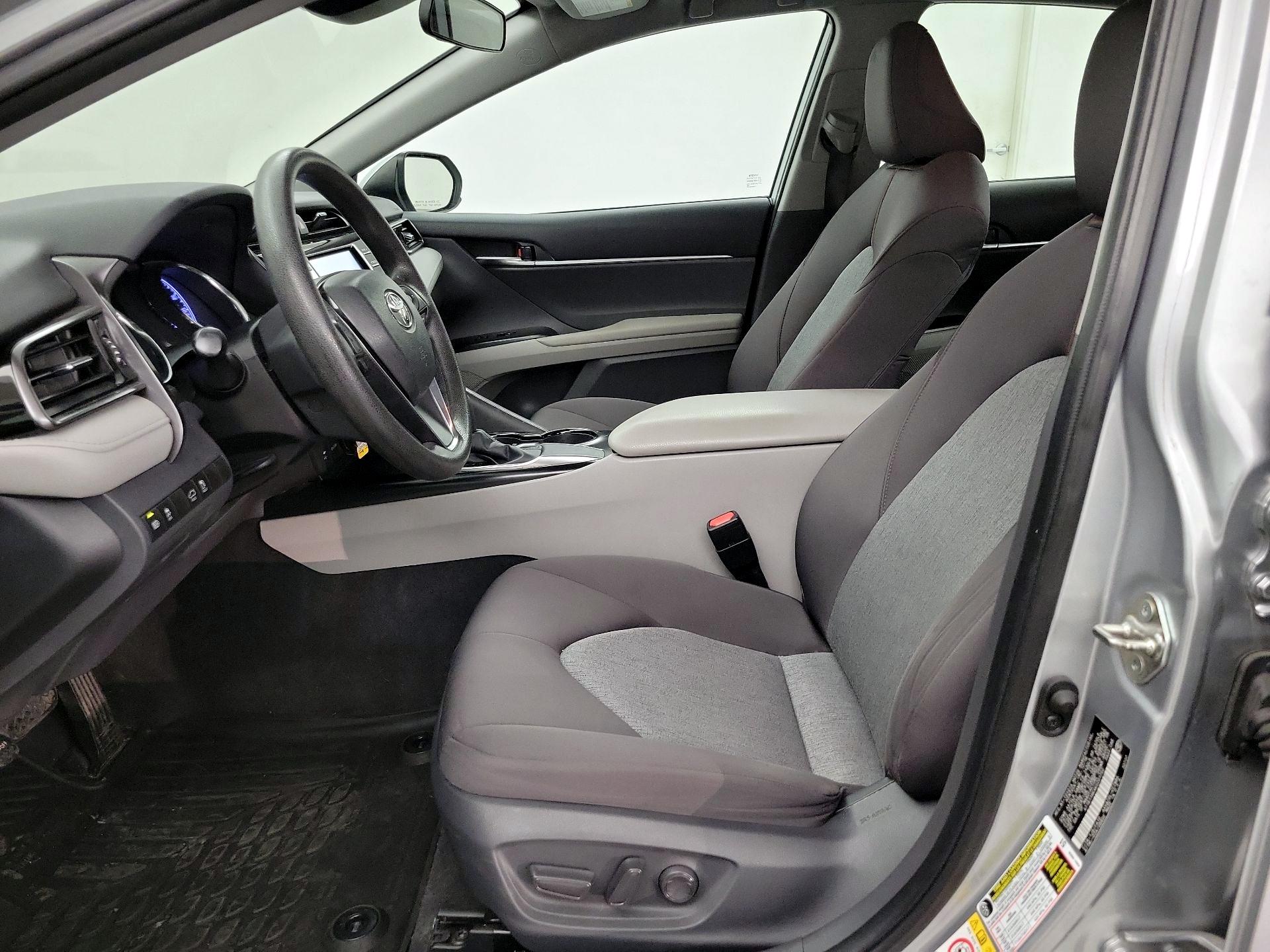 Thumbnail: 2019 Toyota Camry - 11