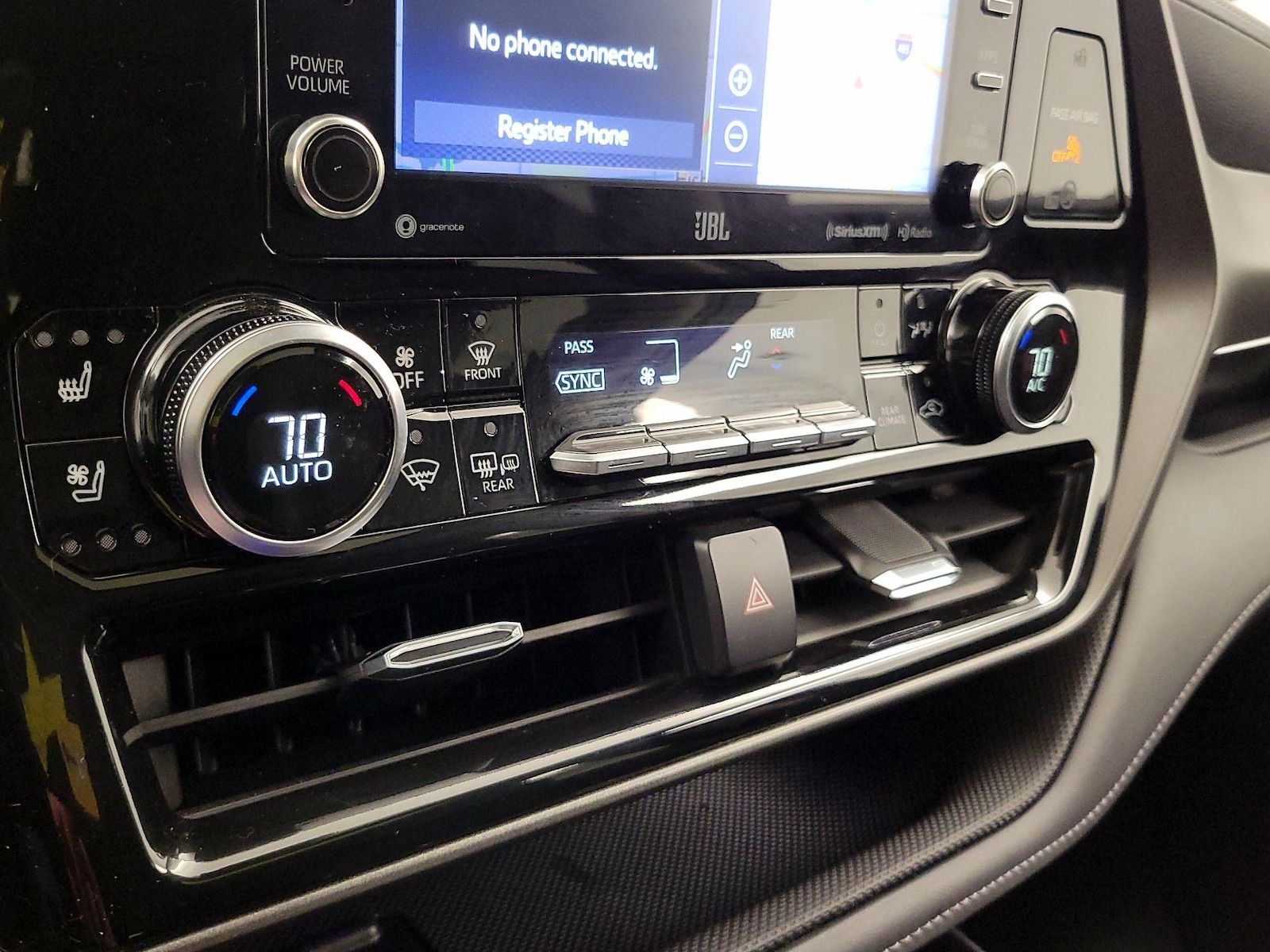 2021 Toyota Highlander Limited - Photo 18