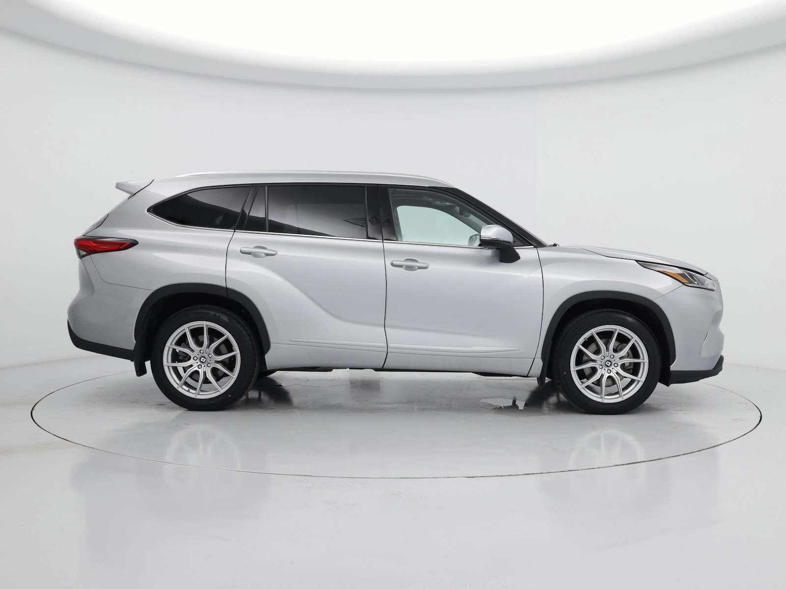 2021 Toyota Highlander Limited - Photo 8