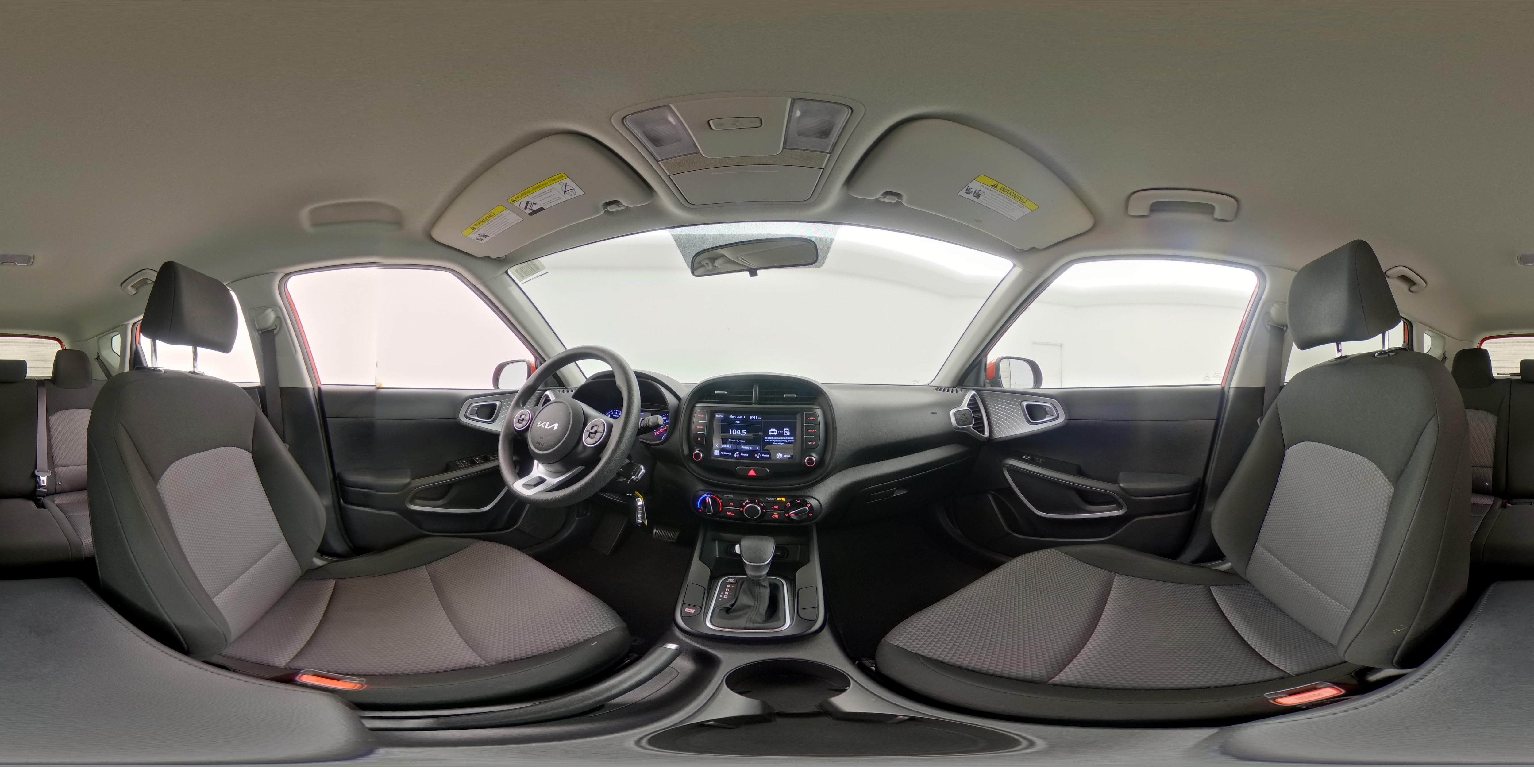 2022 Kia Soul LX - Photo 24