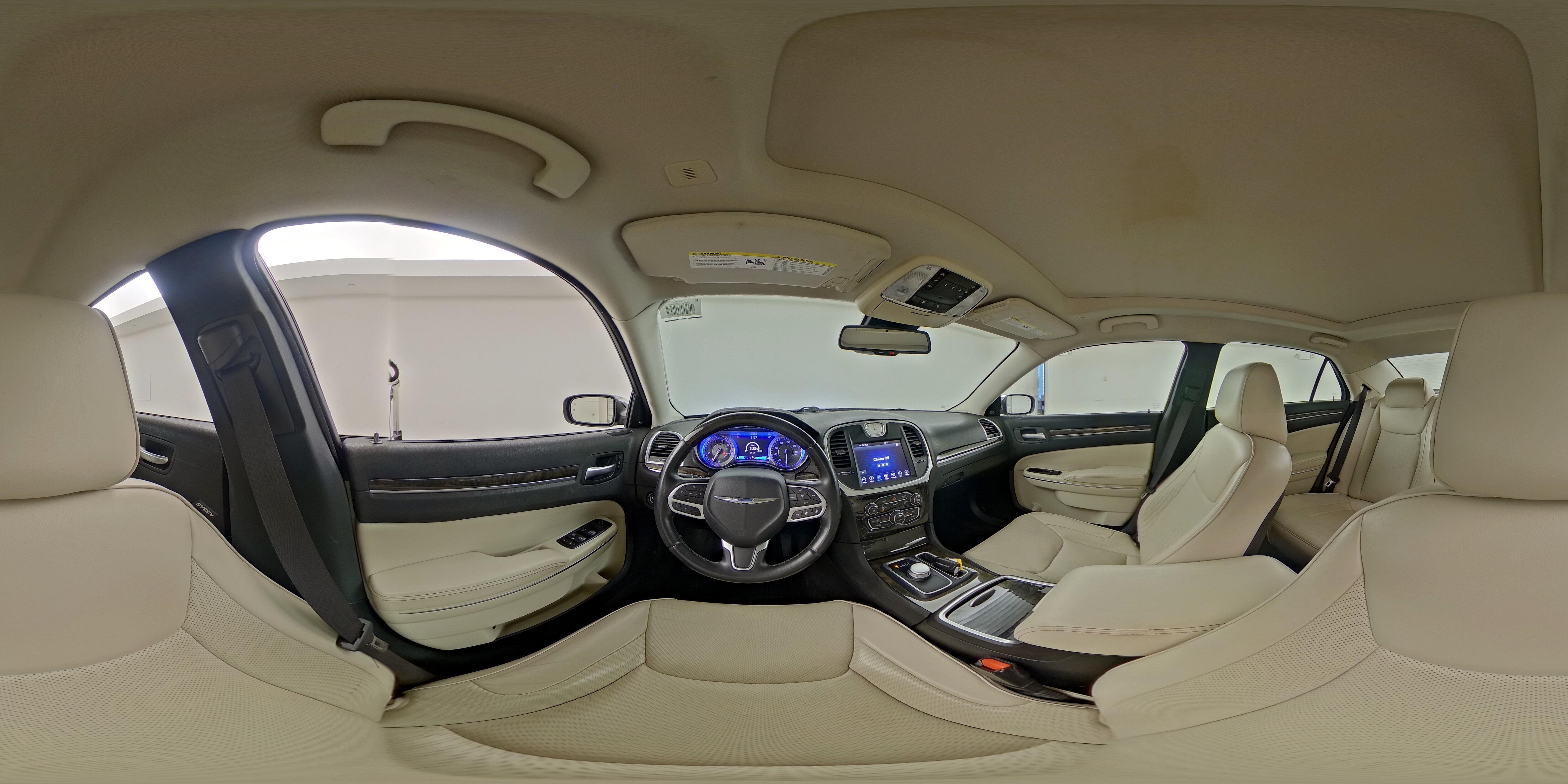 2018 Chrysler 300 Limited - Photo 28
