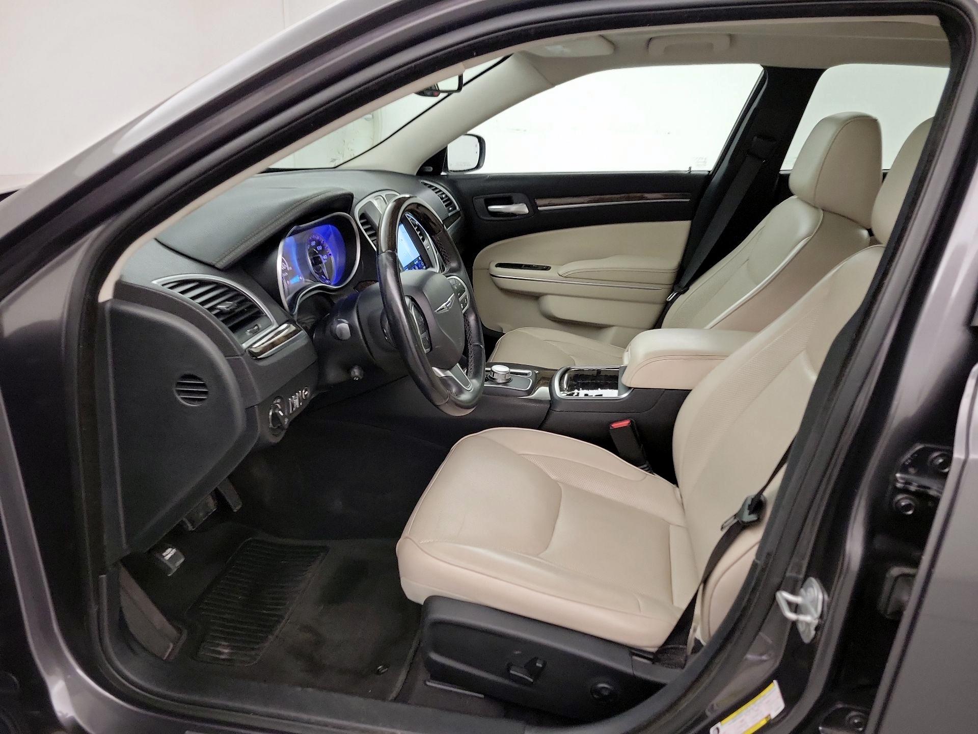 Thumbnail: 2018 Chrysler 300 - 11