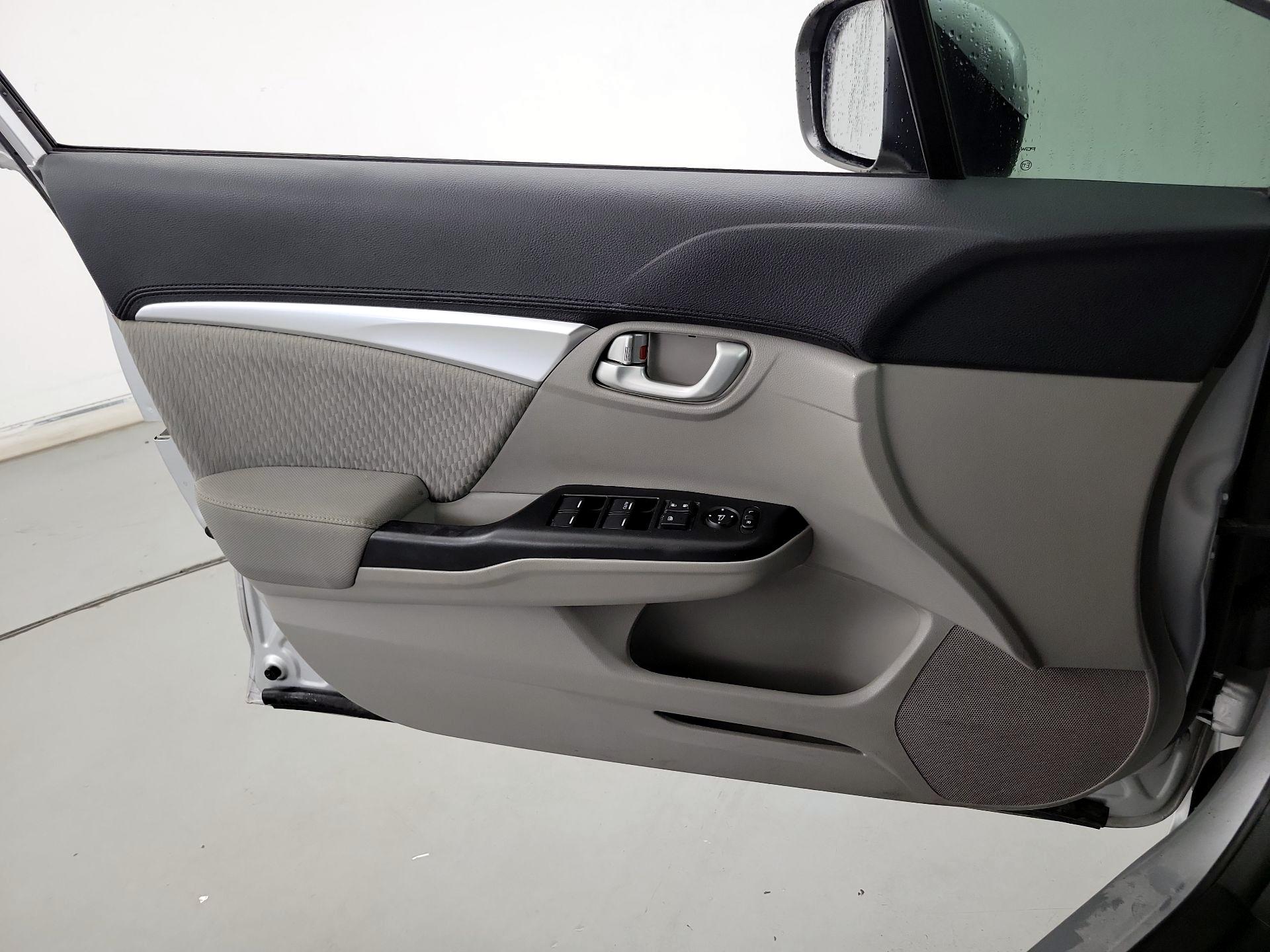 Thumbnail: 2015 Honda Civic - 12