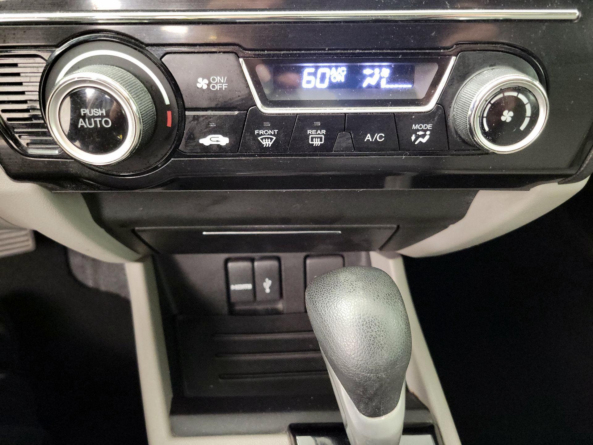 Thumbnail: 2015 Honda Civic - 16