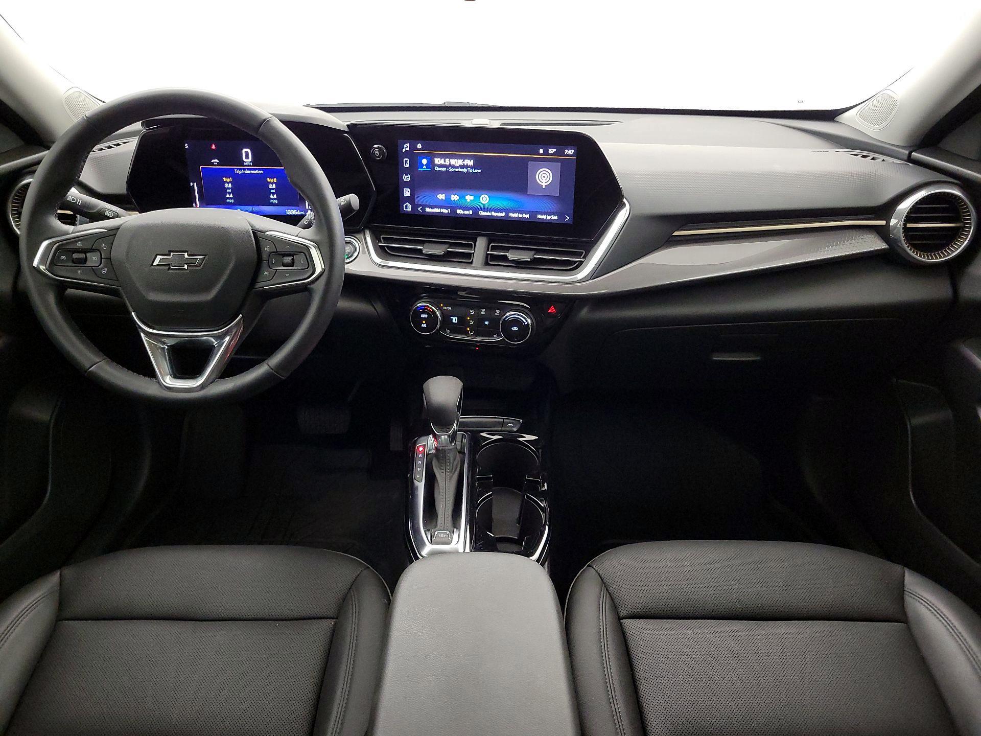 Thumbnail: 2024 Chevrolet Trax - 9