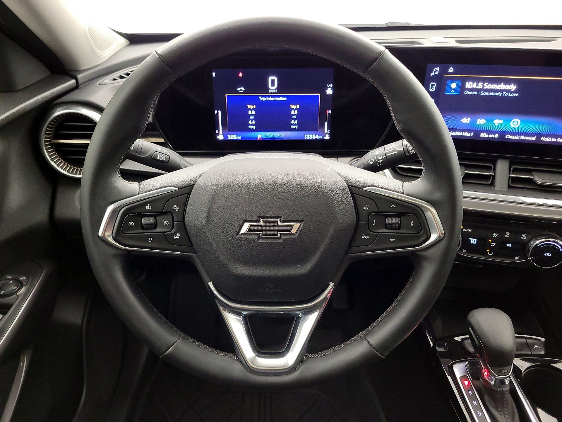 Thumbnail: 2024 Chevrolet Trax - 10