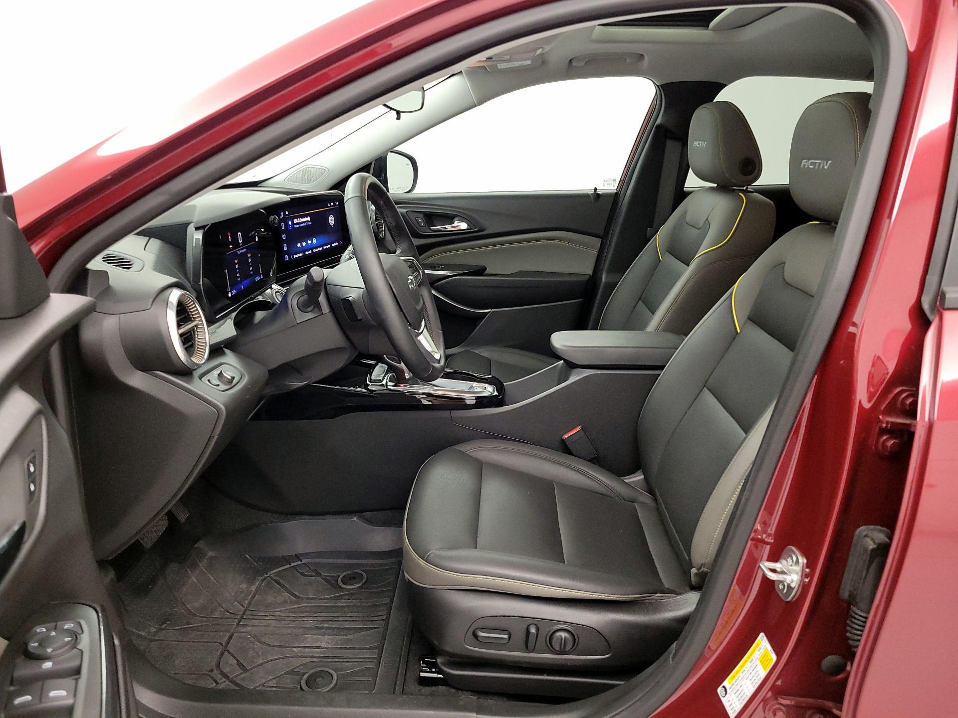 Thumbnail: 2024 Chevrolet Trax - 11