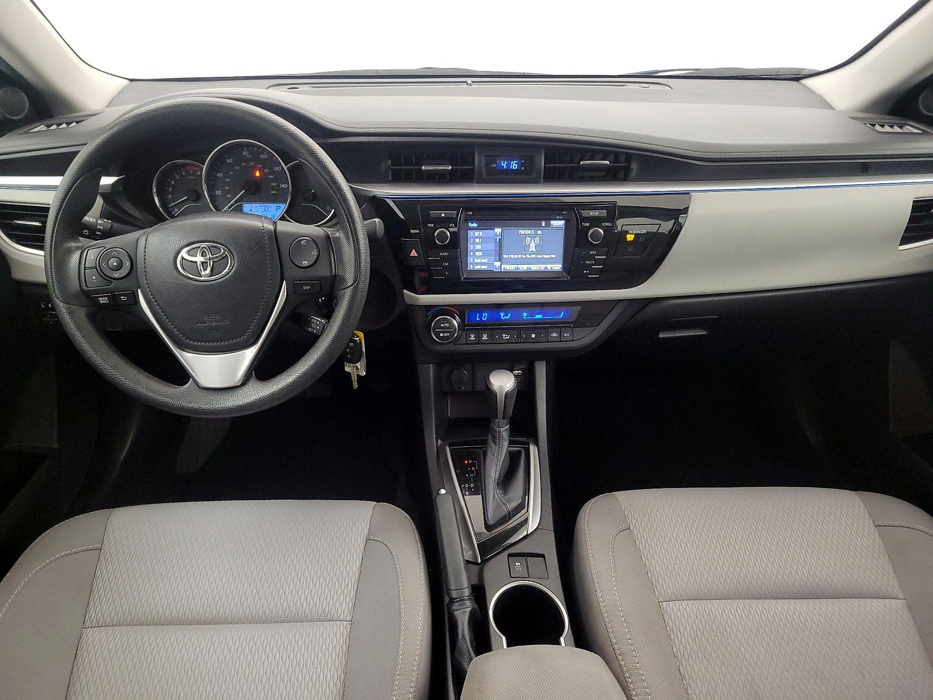 Thumbnail: 2015 Toyota Corolla - 9