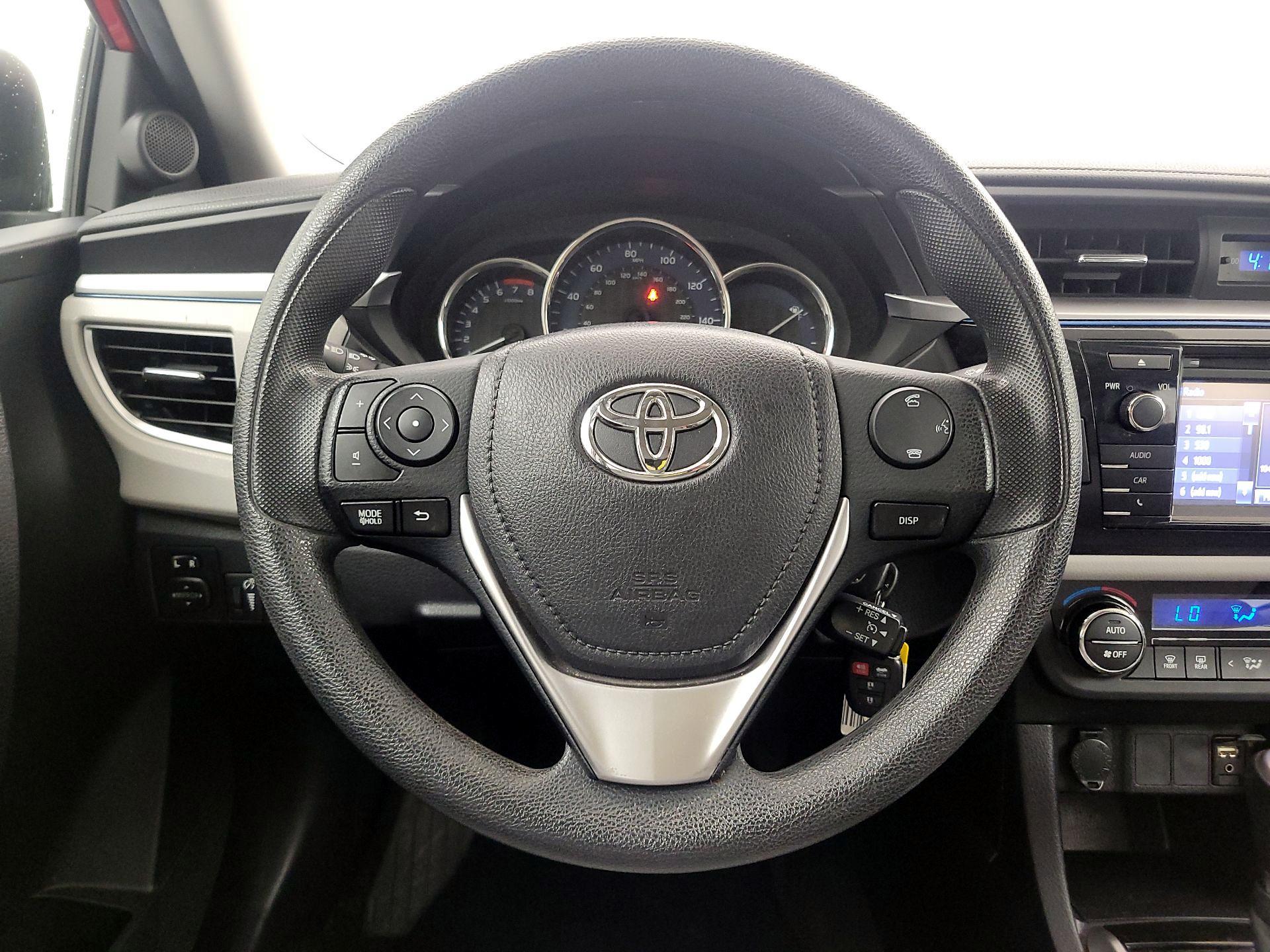 Thumbnail: 2015 Toyota Corolla - 10