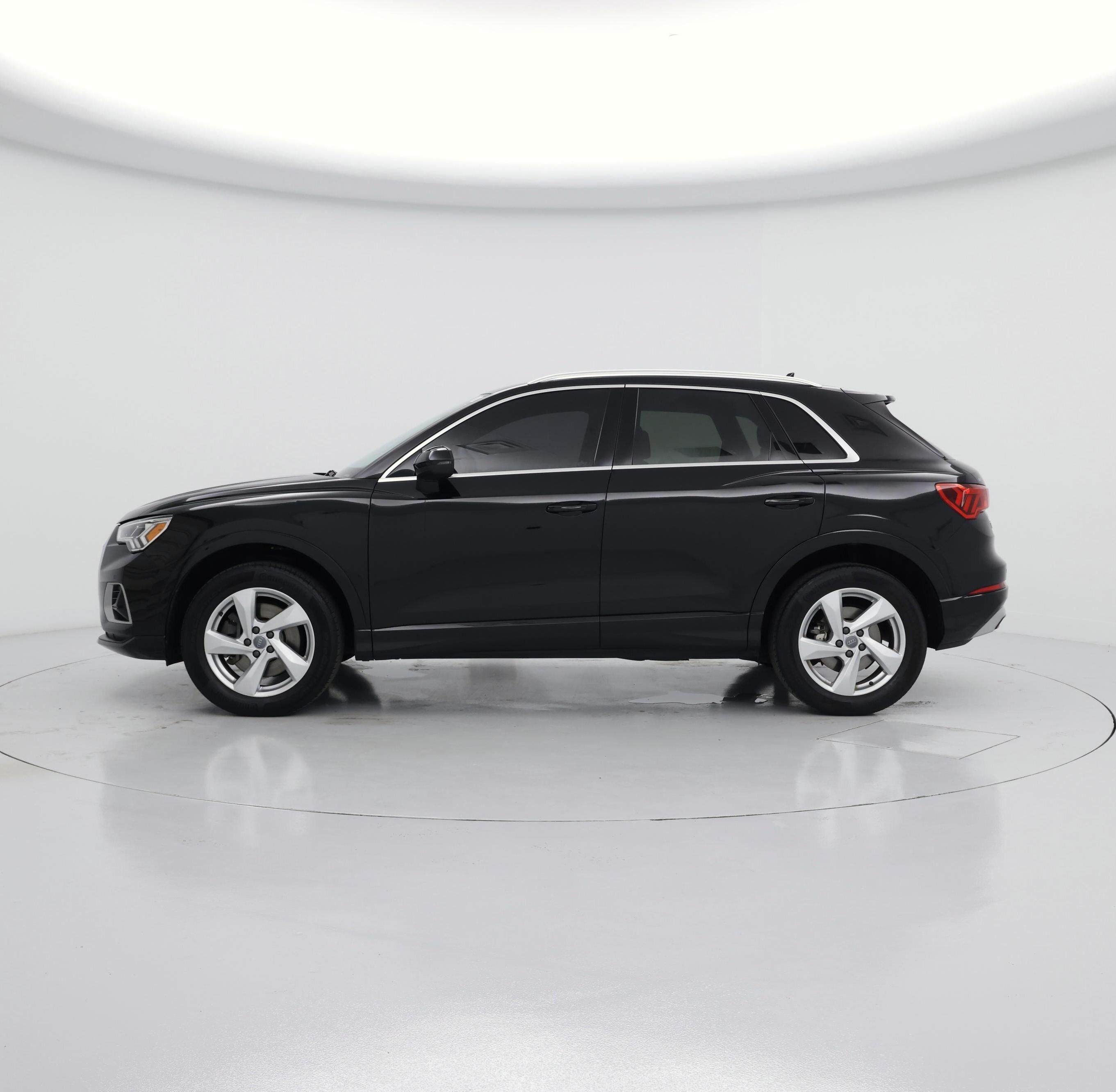 Thumbnail: 2020 Audi Q3 - 3