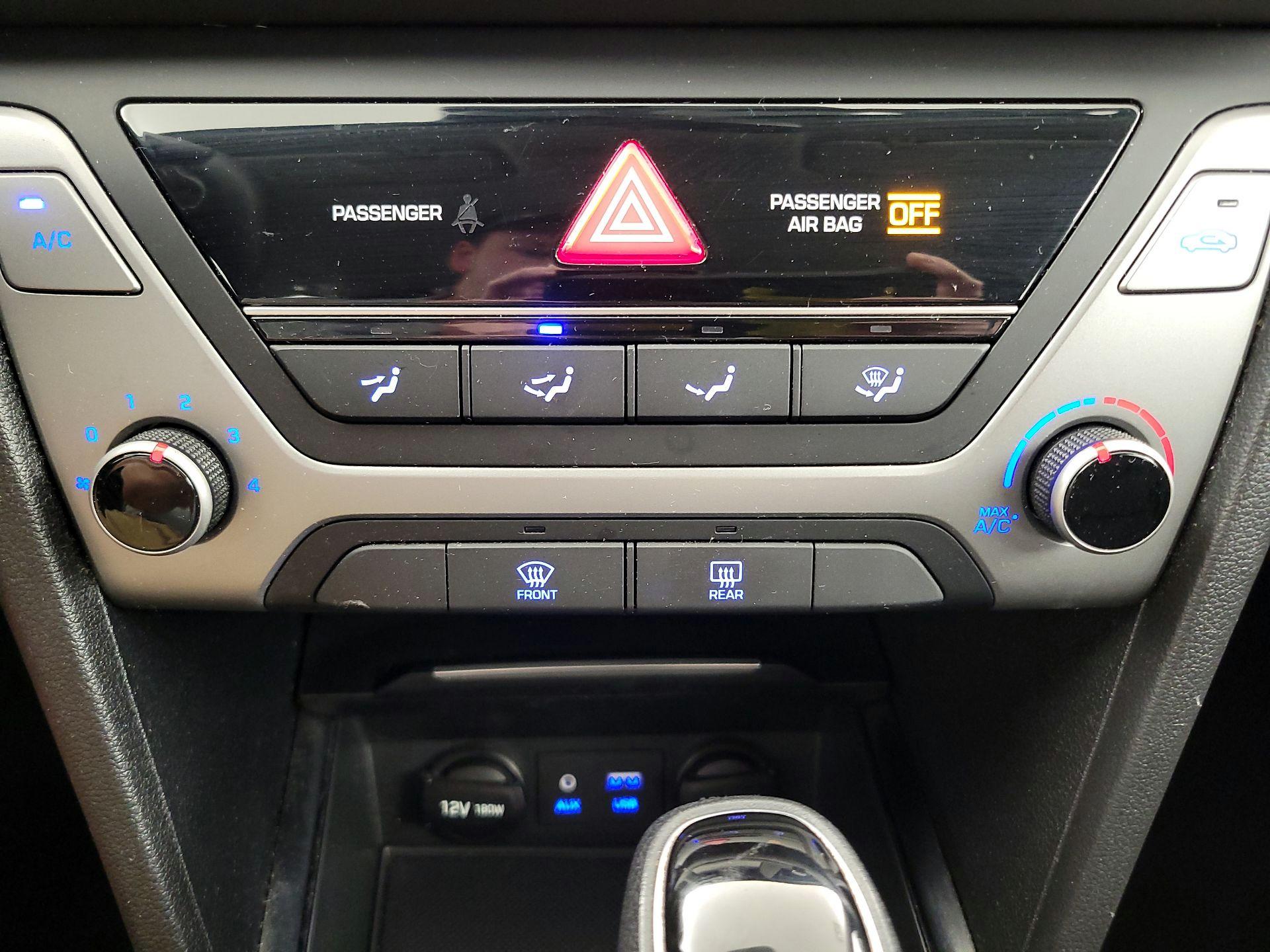 Thumbnail: 2018 Hyundai Elantra - 16