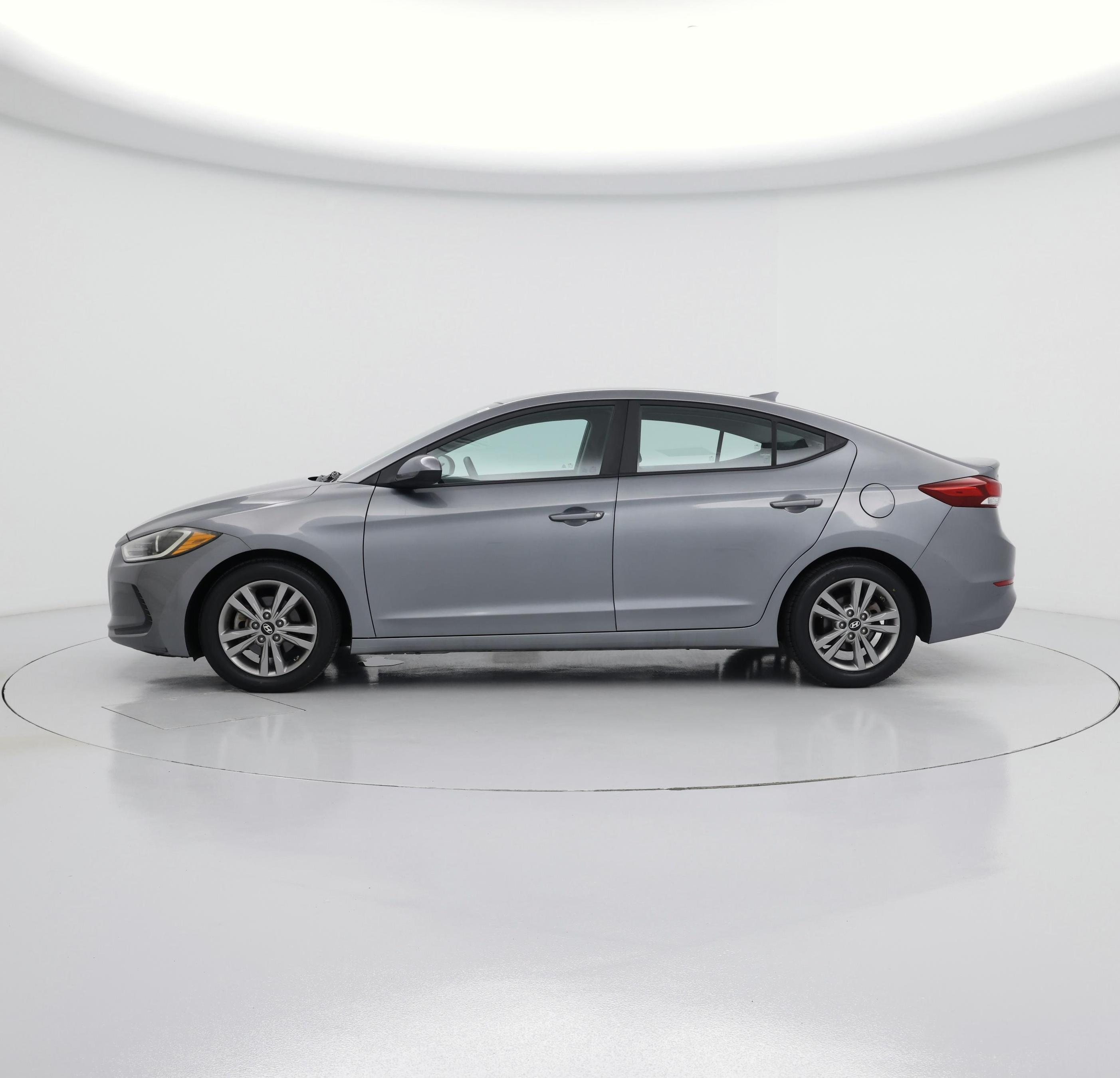 Thumbnail: 2018 Hyundai Elantra - 3