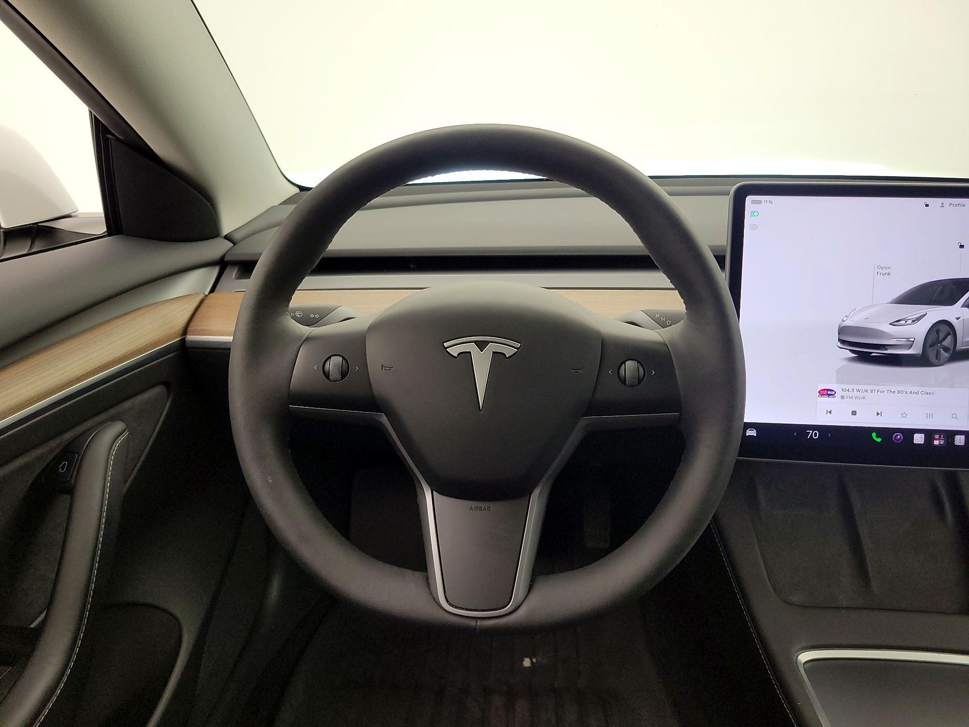 Thumbnail: 2023 Tesla Model 3 - 10