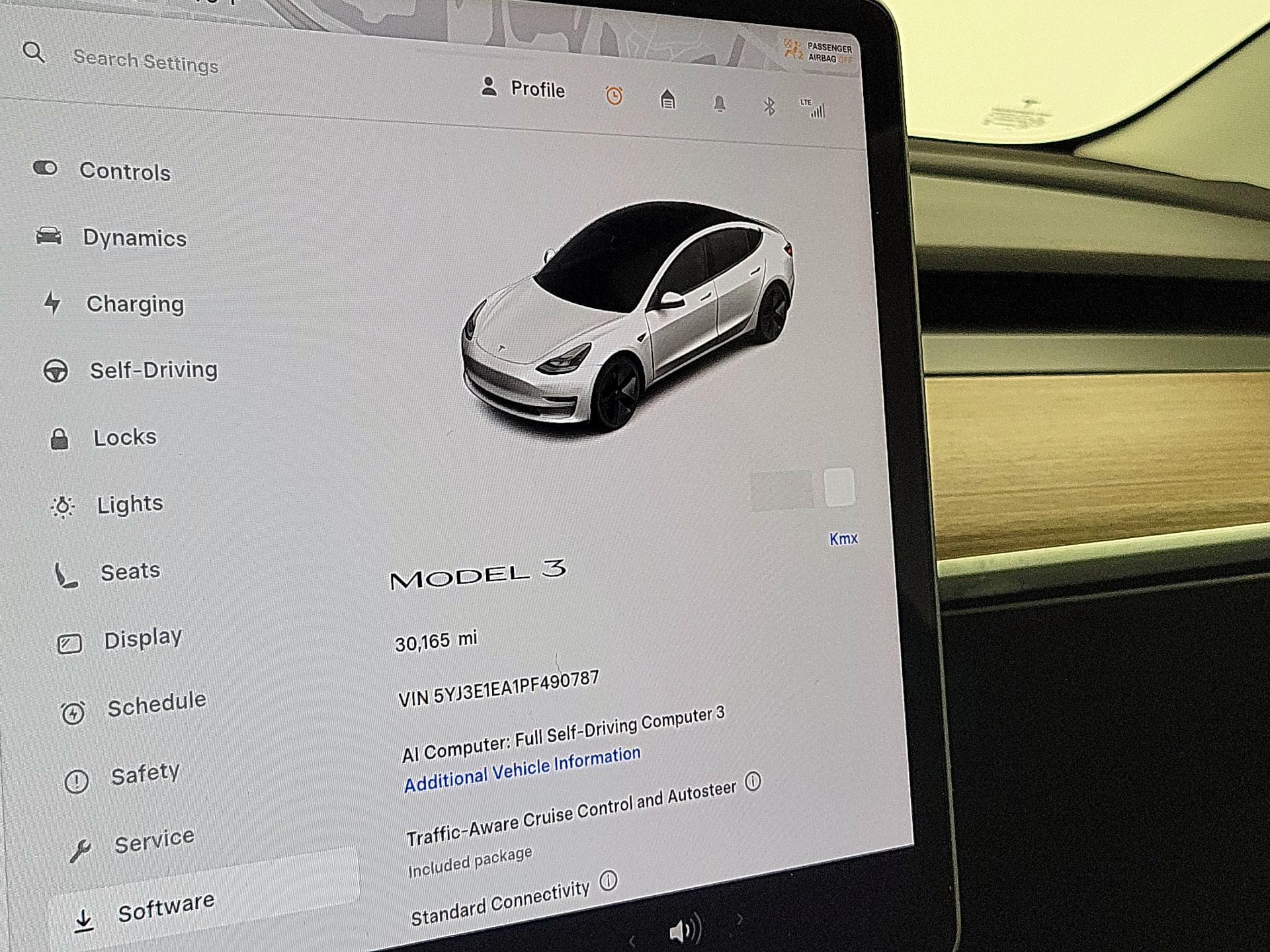 Thumbnail: 2023 Tesla Model 3 - 13