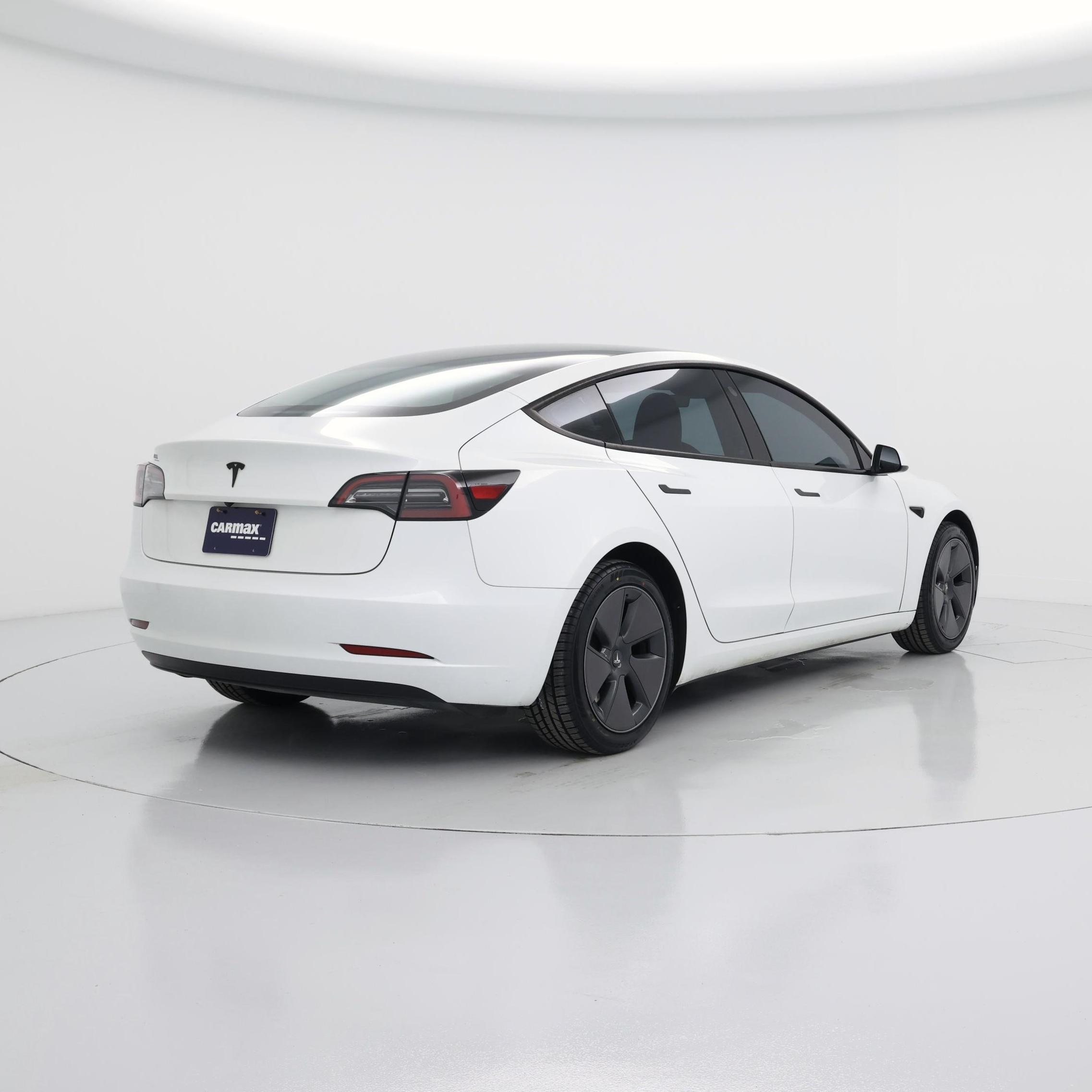 Thumbnail: 2023 Tesla Model 3 - 8