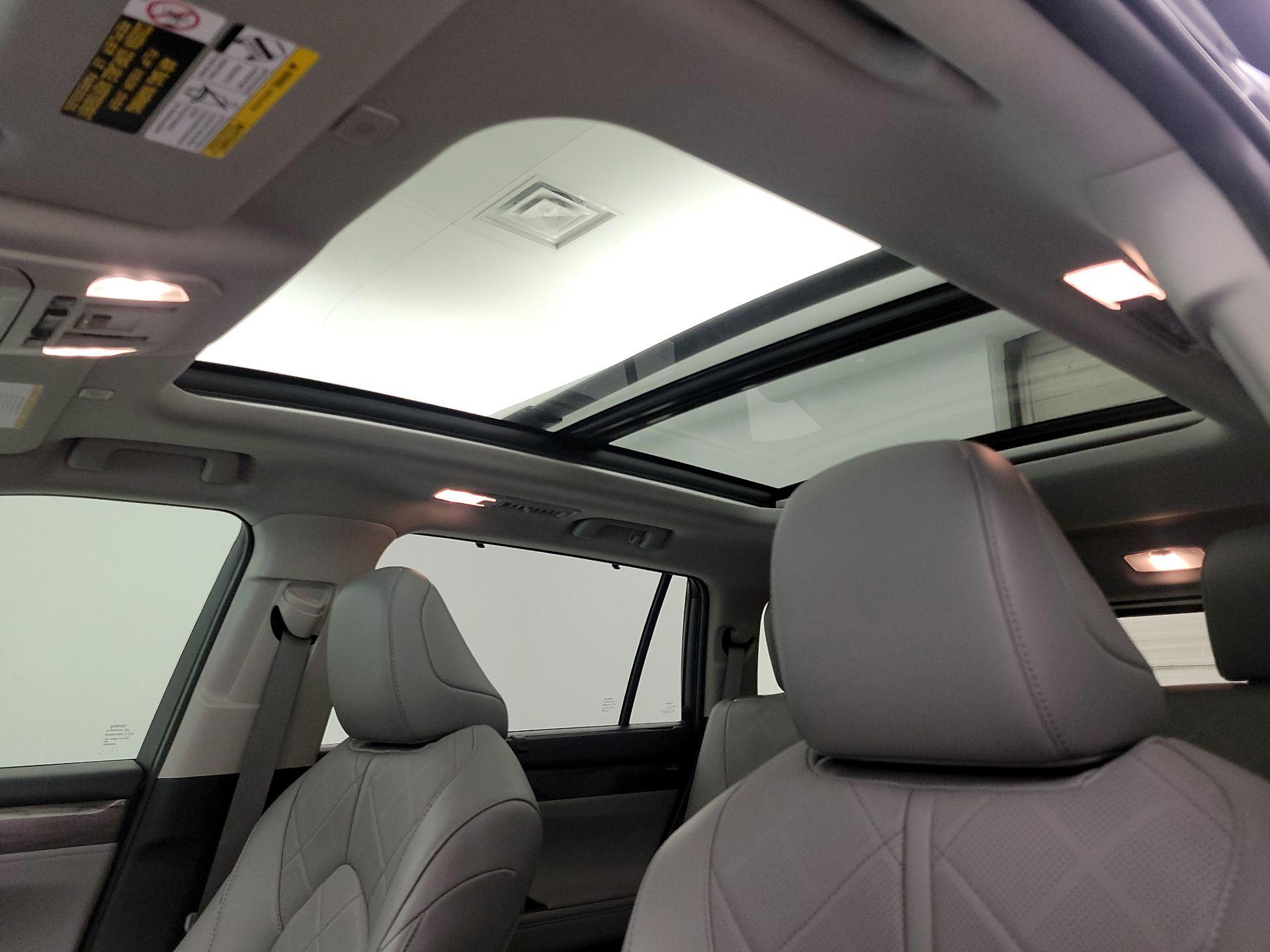 Thumbnail: 2024 Toyota Highlander - 19