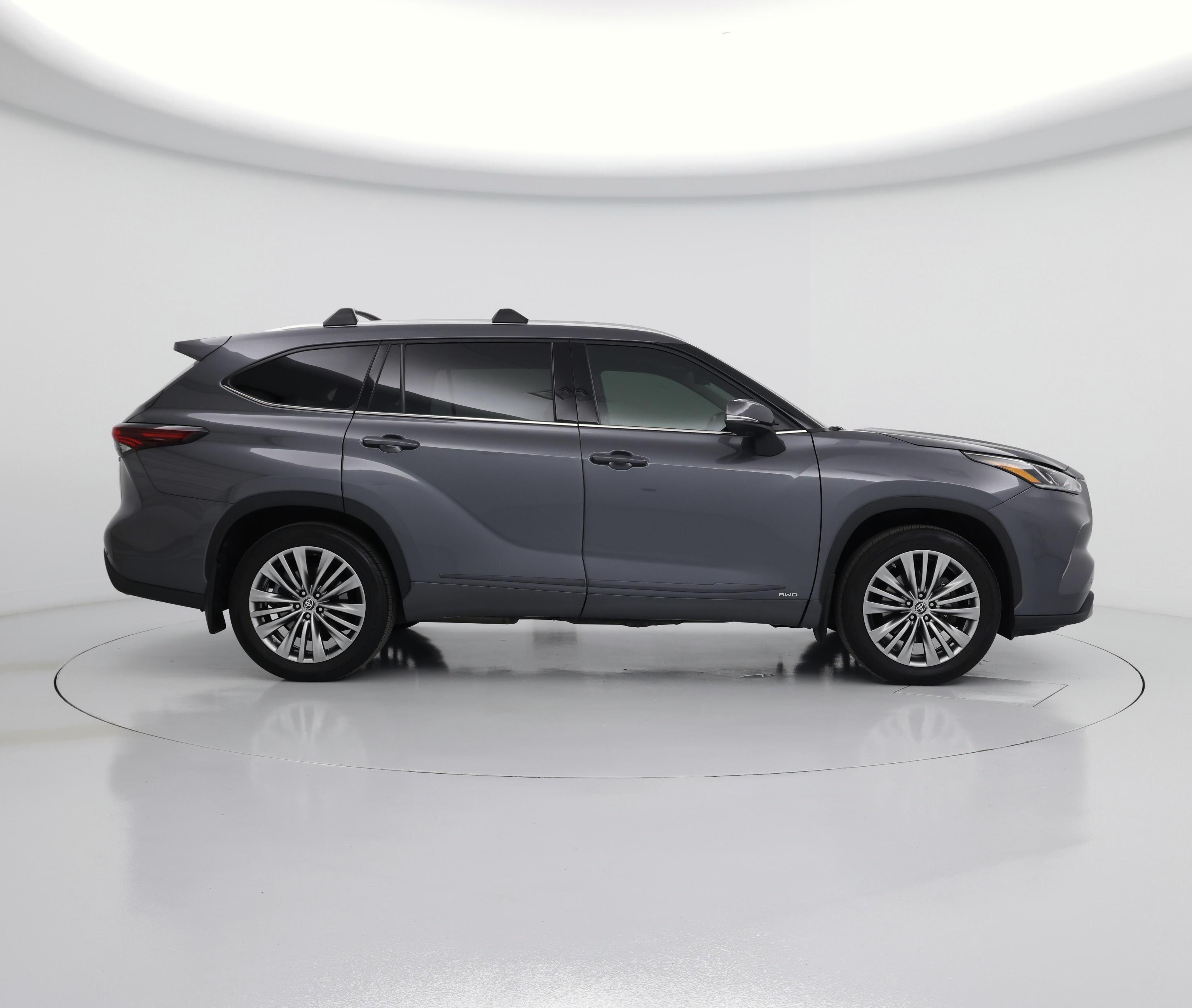Thumbnail: 2024 Toyota Highlander - 7