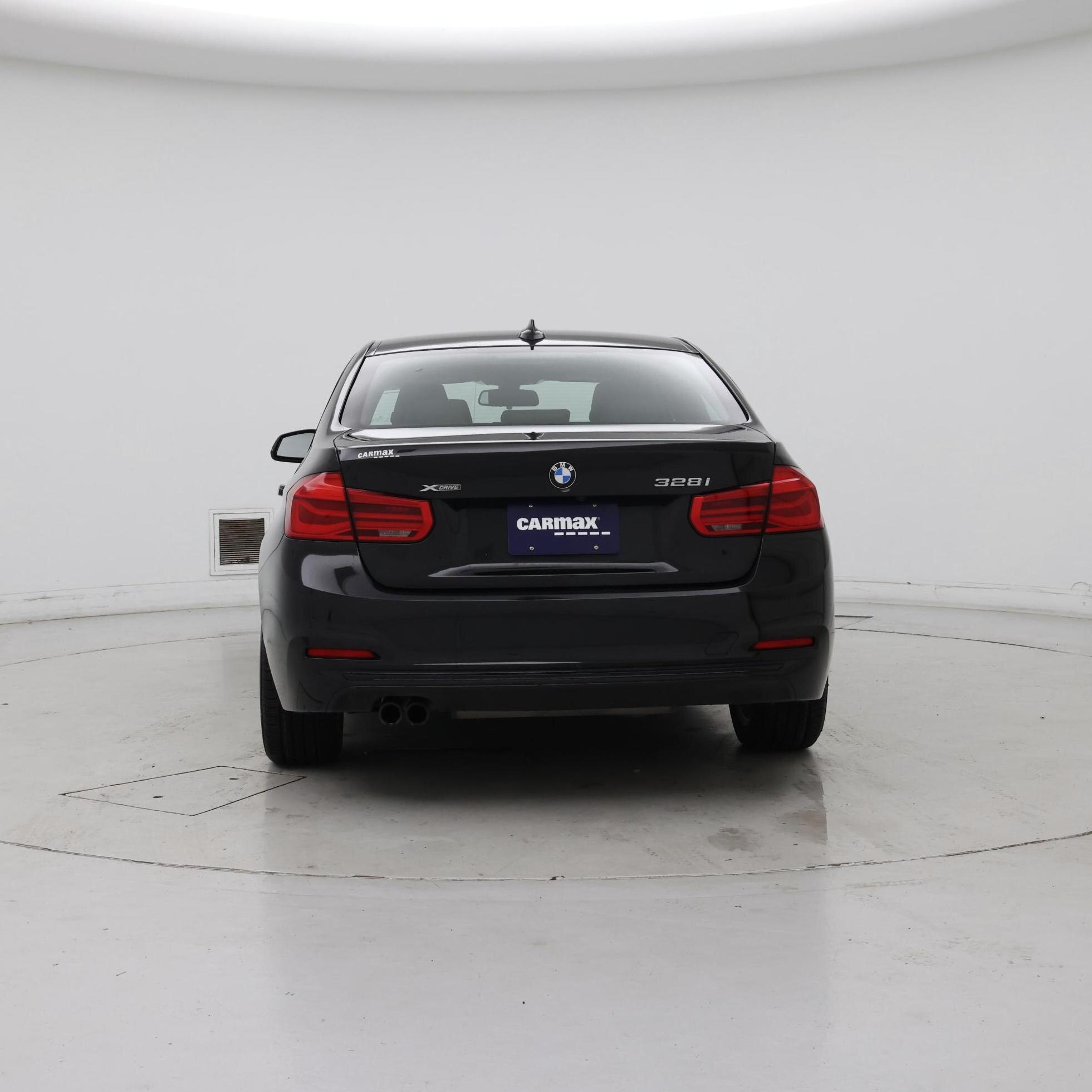 Thumbnail: 2016 BMW 3 Series - 6