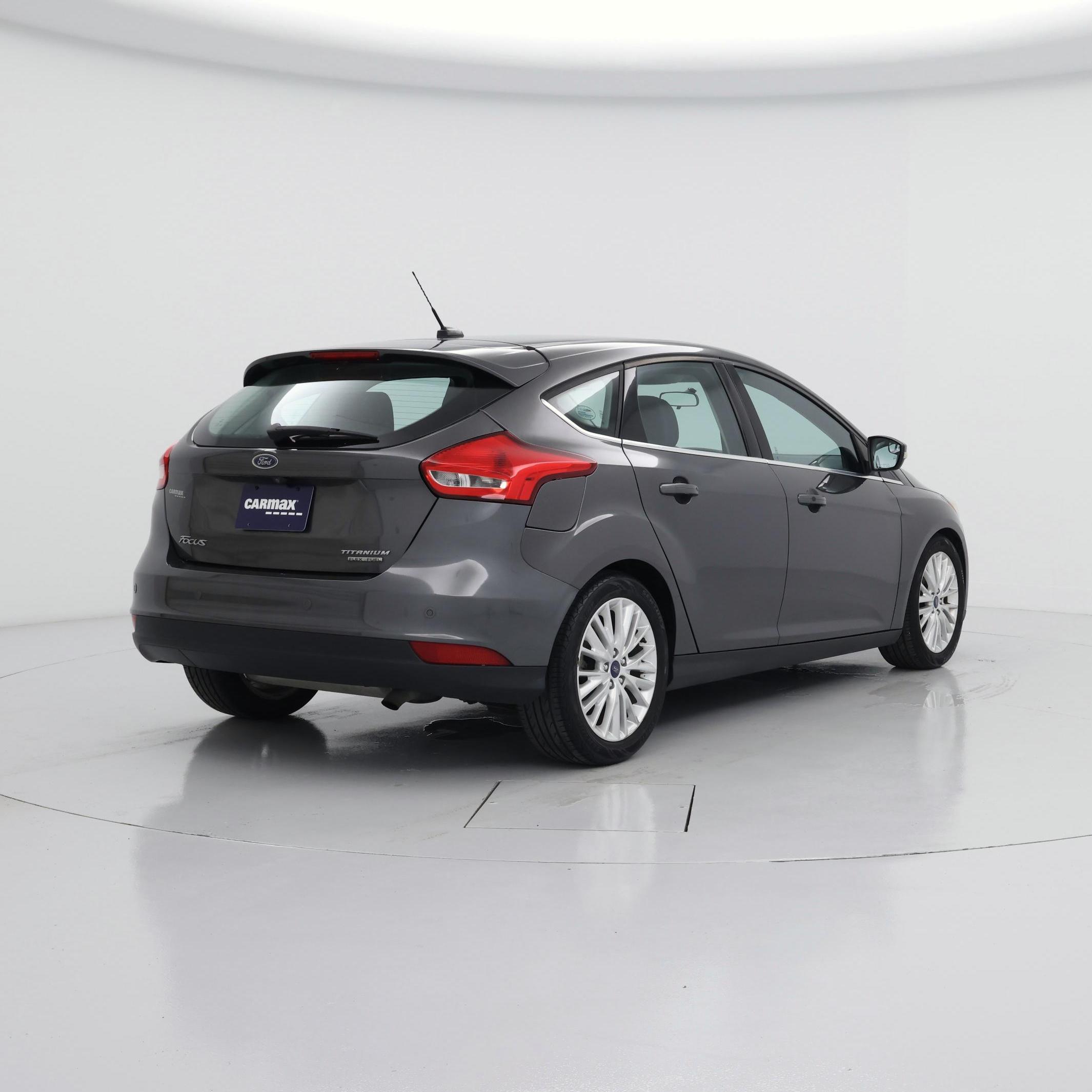 Thumbnail: 2015 Ford Focus - 8