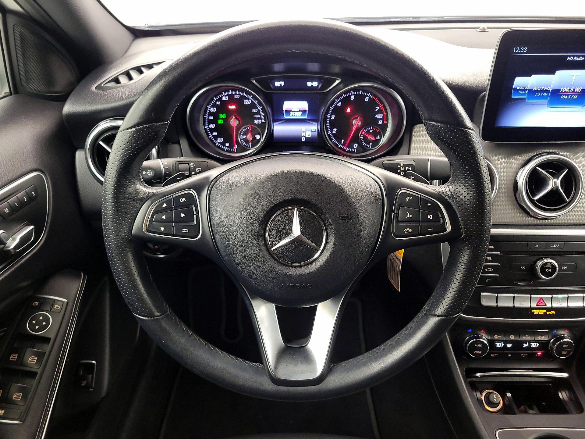Thumbnail: 2020 Mercedes-Benz GLA - 10
