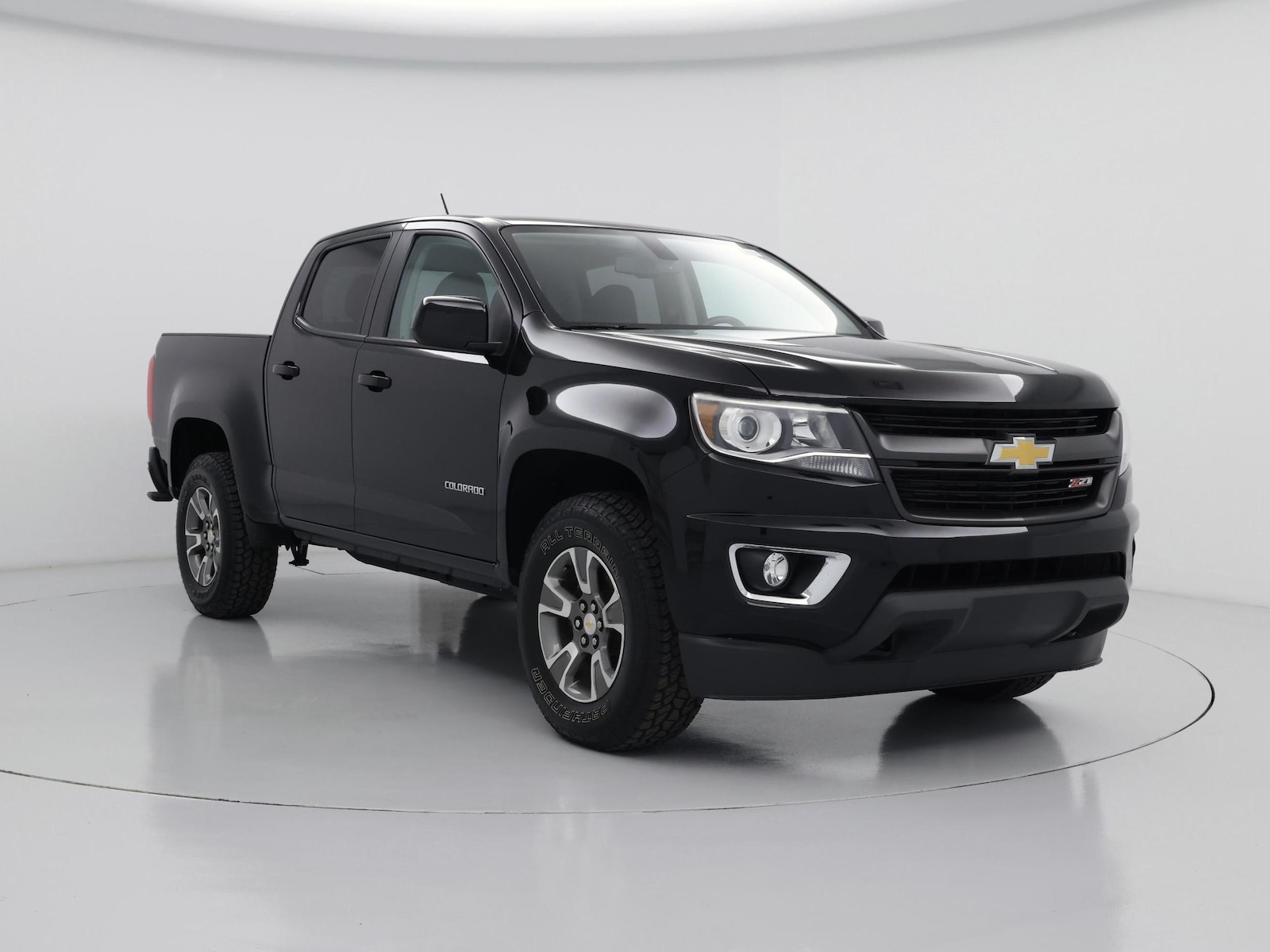 2019 Chevrolet Colorado Z71 - Photo 2