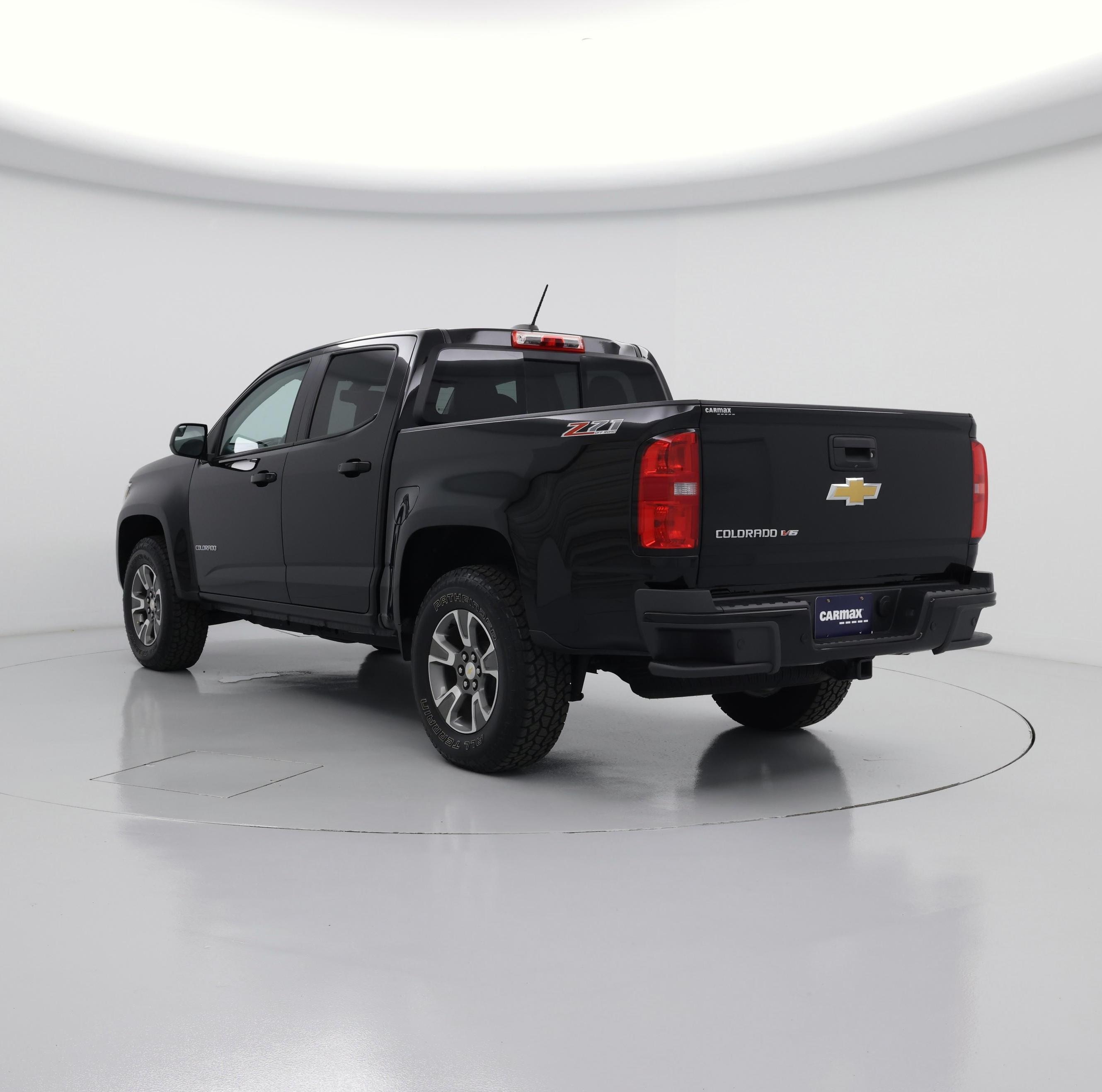 Thumbnail: 2019 Chevrolet Colorado - 2