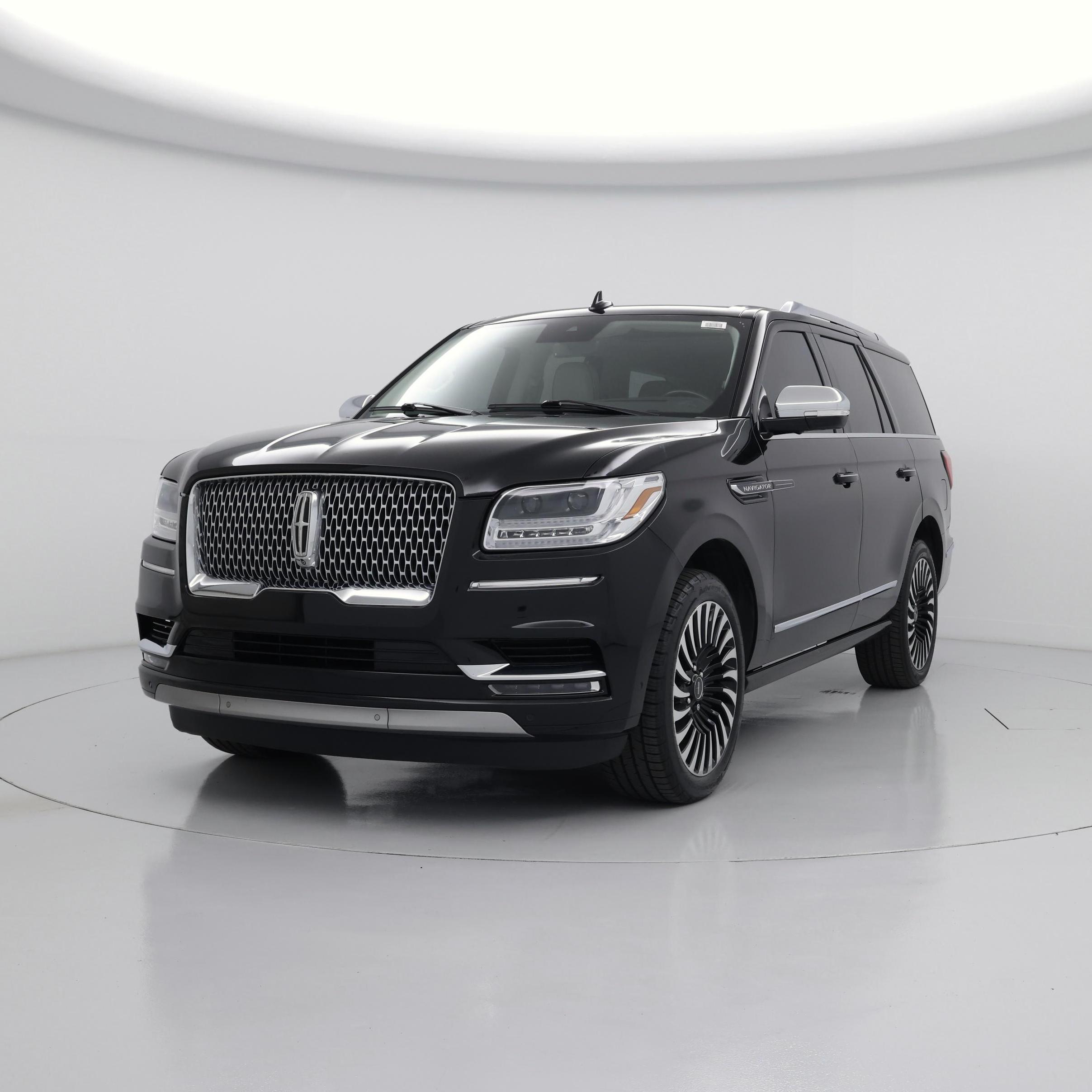 Thumbnail: 2021 Lincoln Navigator - 4