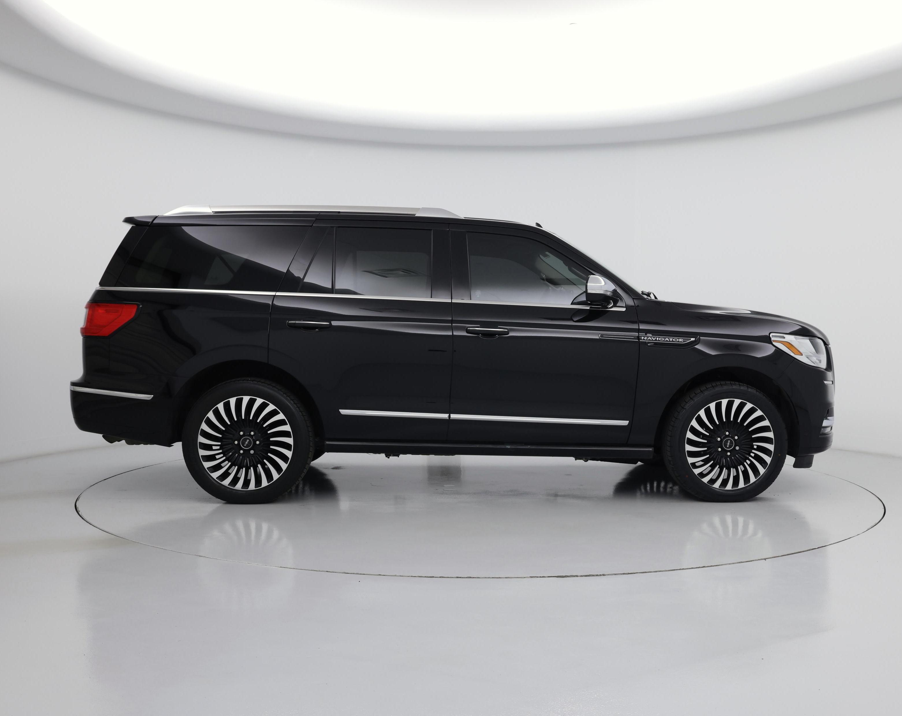 Thumbnail: 2021 Lincoln Navigator - 7
