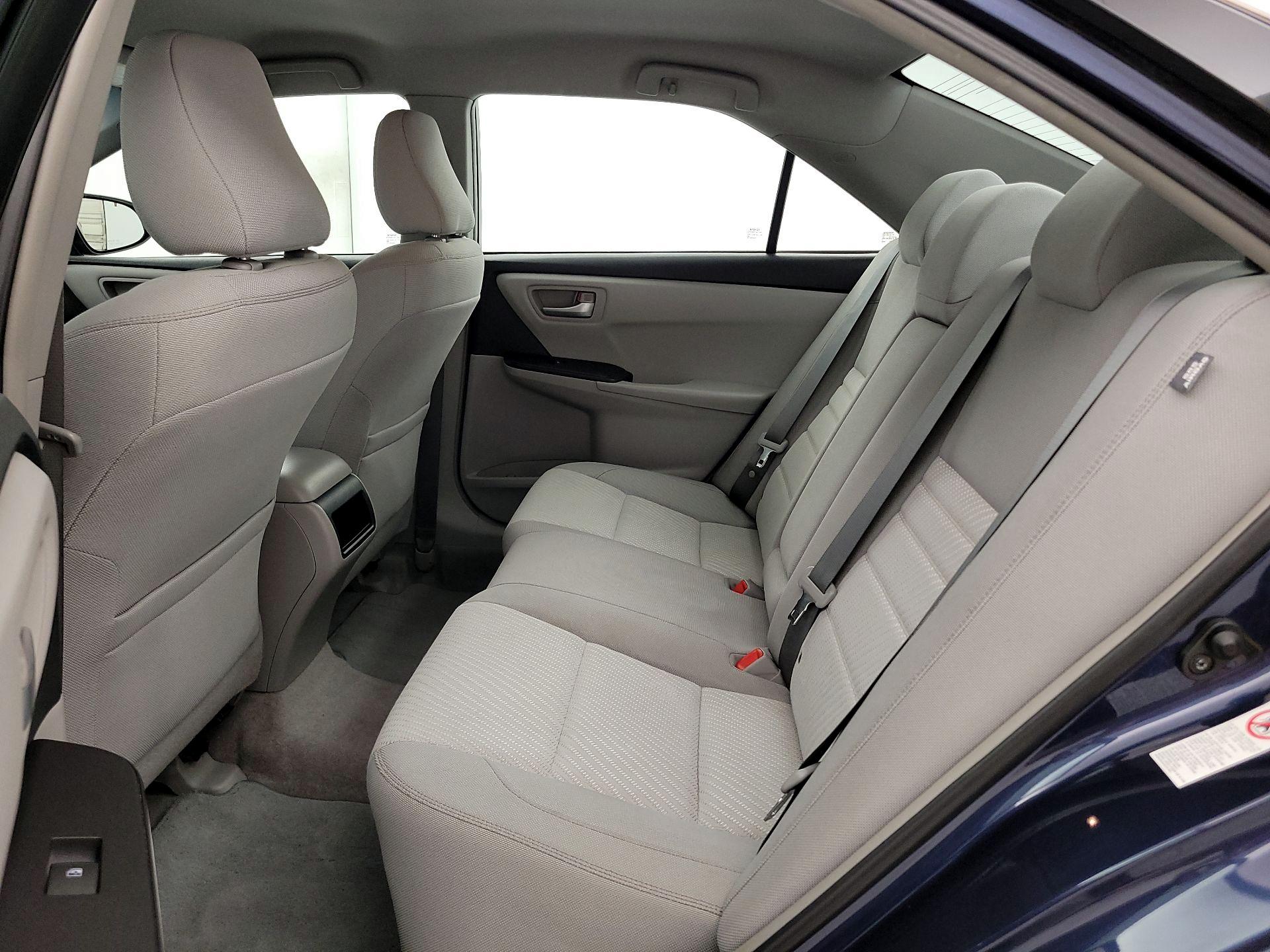 Thumbnail: 2016 Toyota Camry - 19