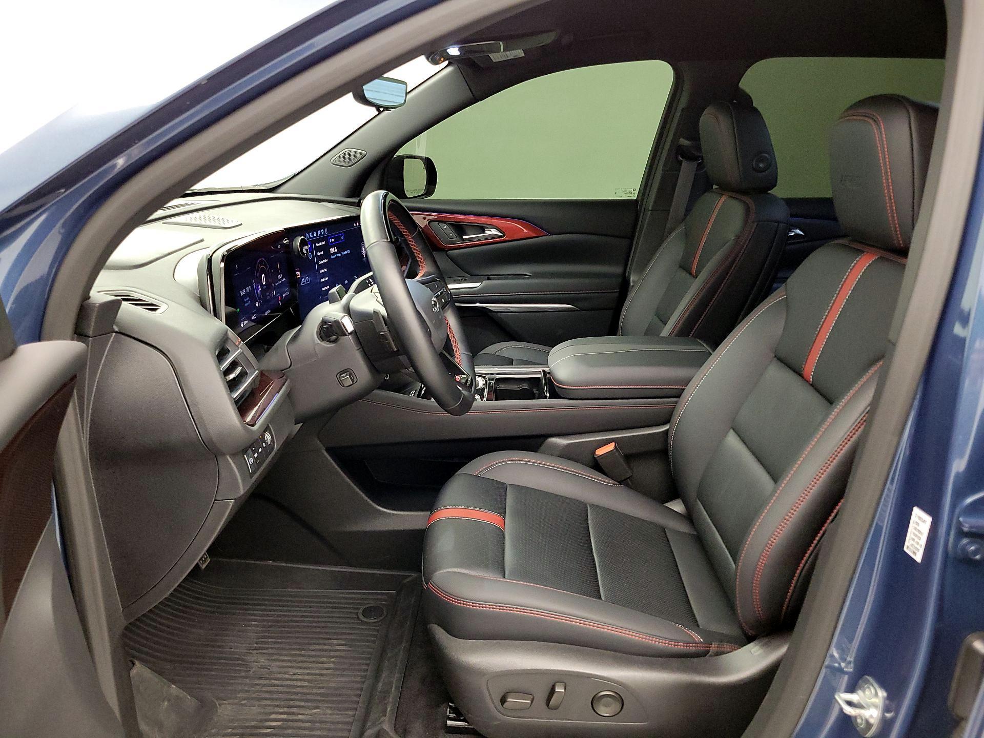 Thumbnail: 2026 Chevrolet Traverse - 11