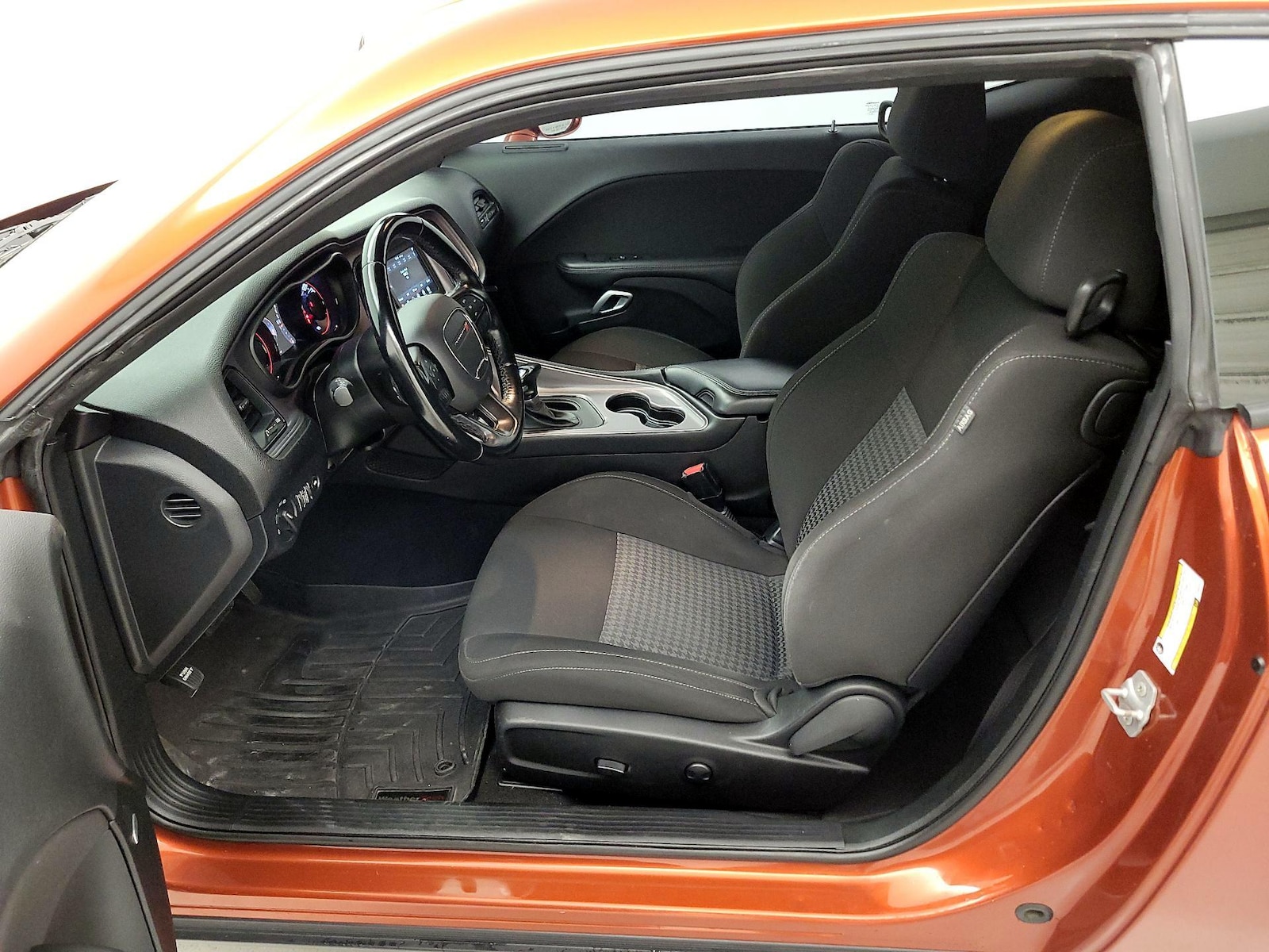 Power Seat(s) & Side Airbags