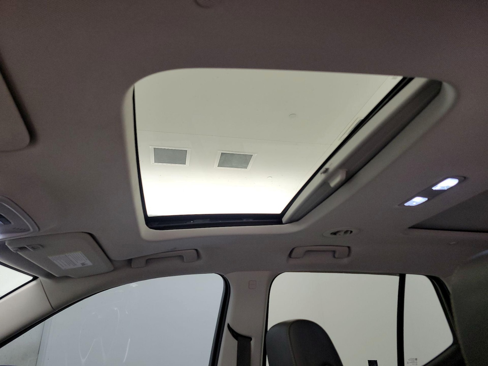 Sunroof(s) & Skylight(s)