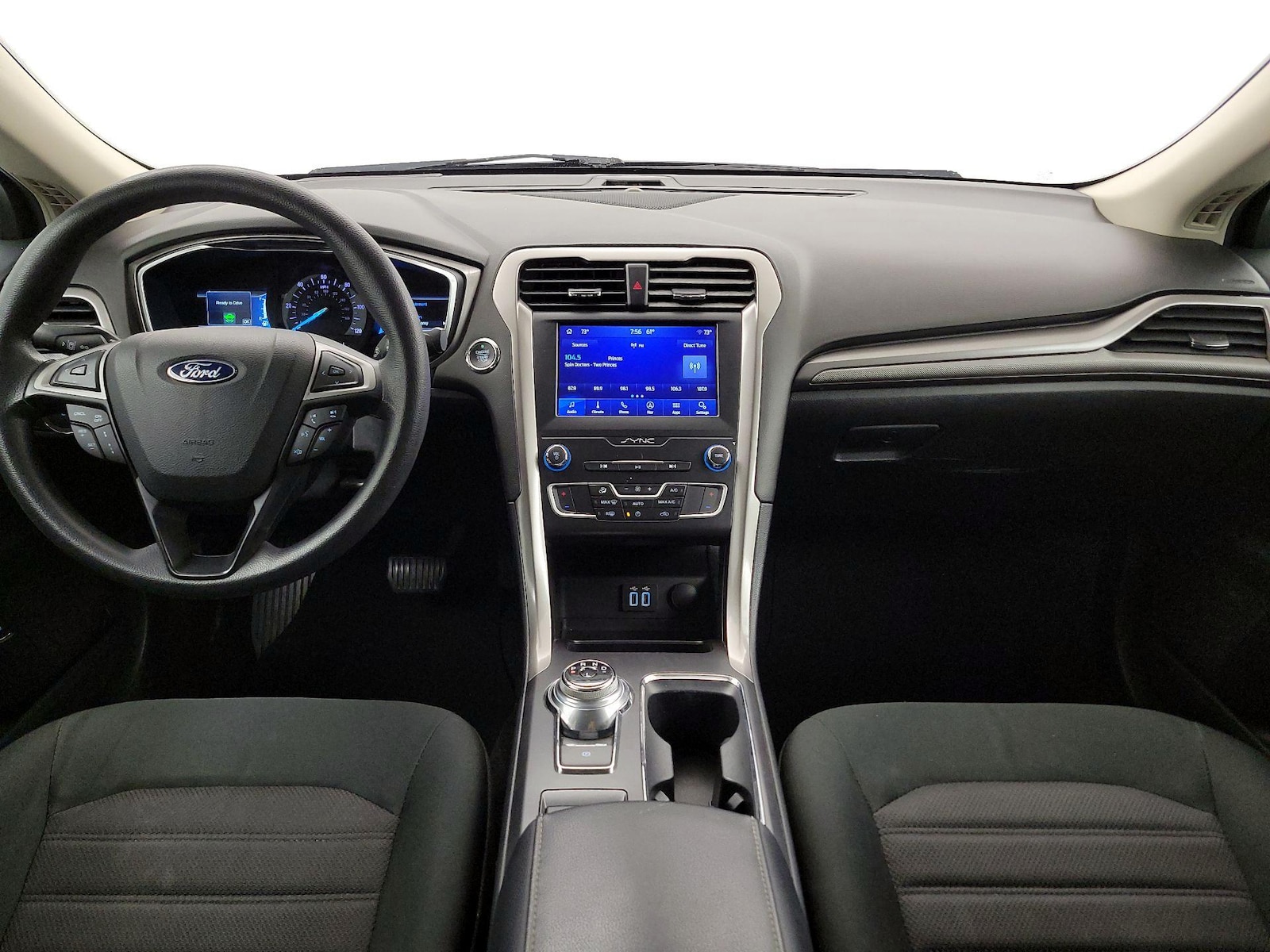 Apple CarPlay® & Android Auto™