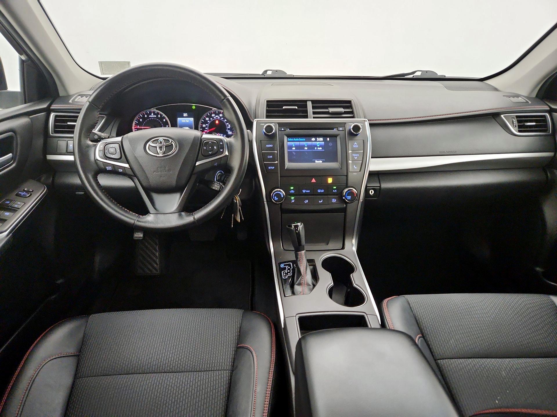 Thumbnail: 2016 Toyota Camry - 9
