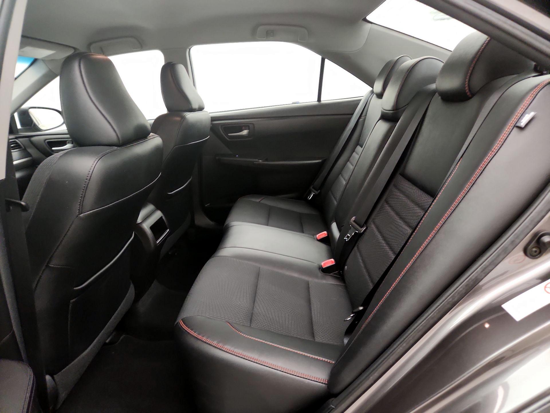 Thumbnail: 2016 Toyota Camry - 19